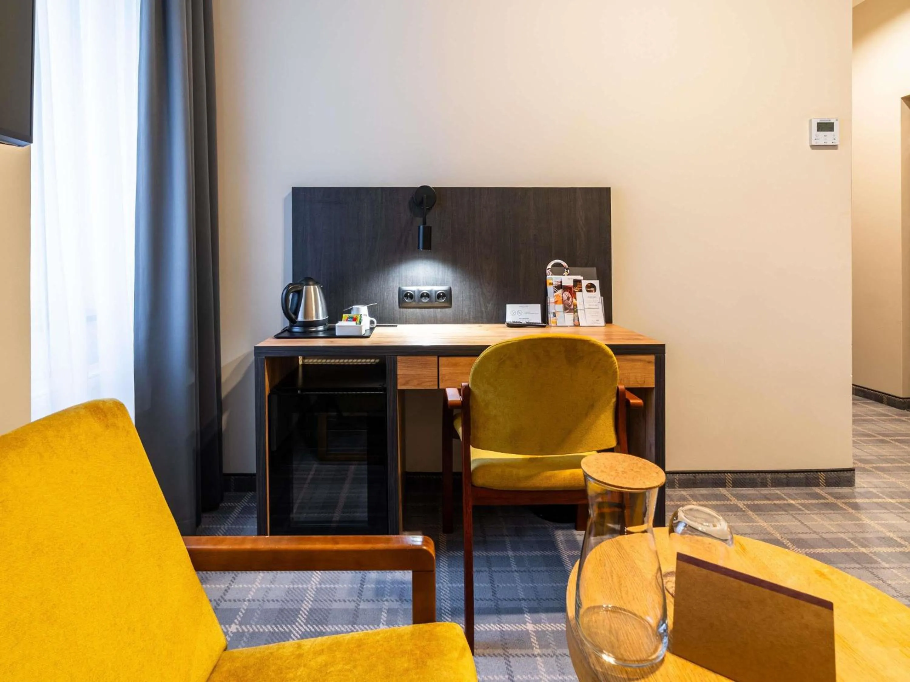 Bedroom in Mercure Opole