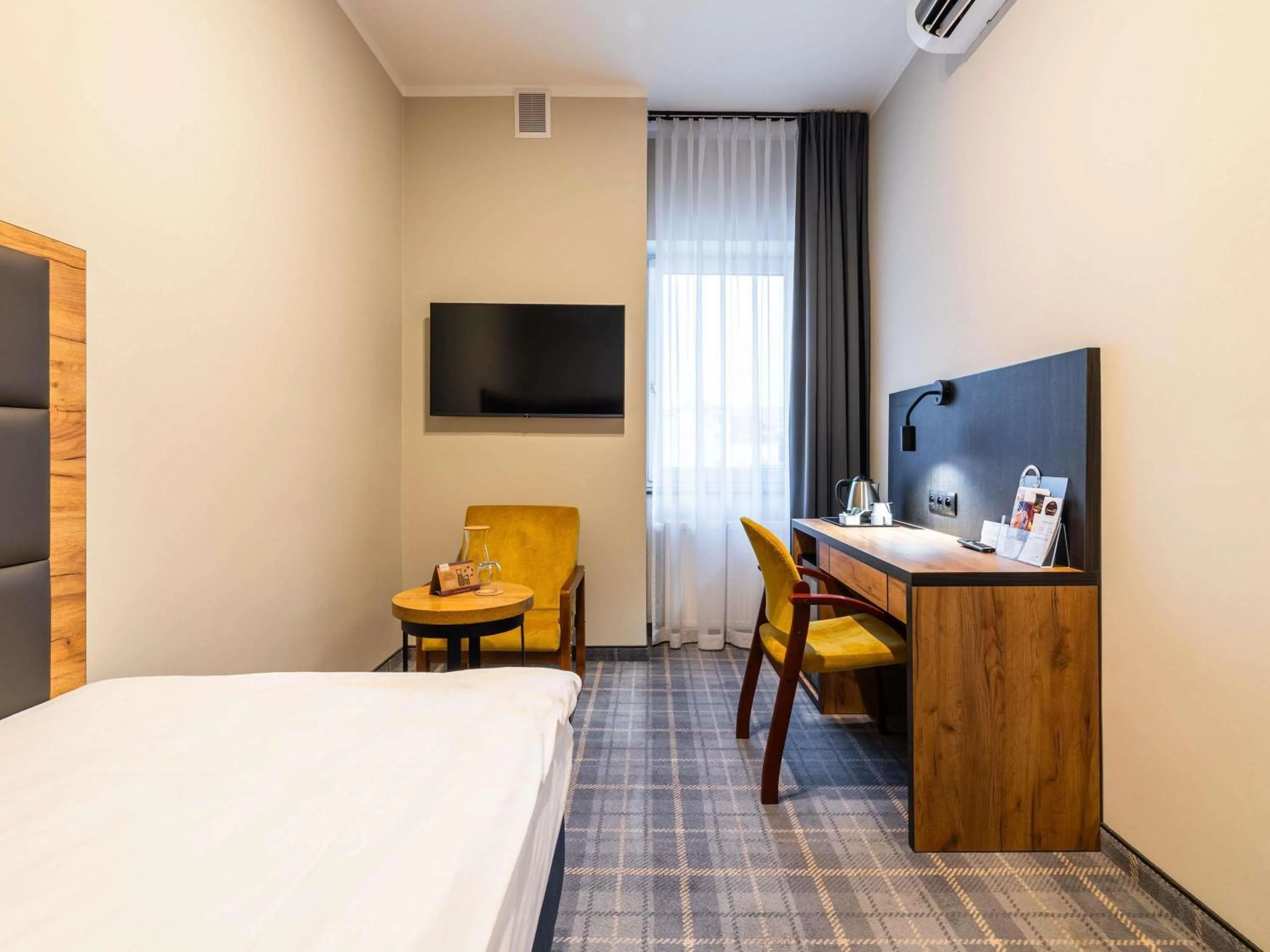 Bedroom, Bed in Mercure Opole