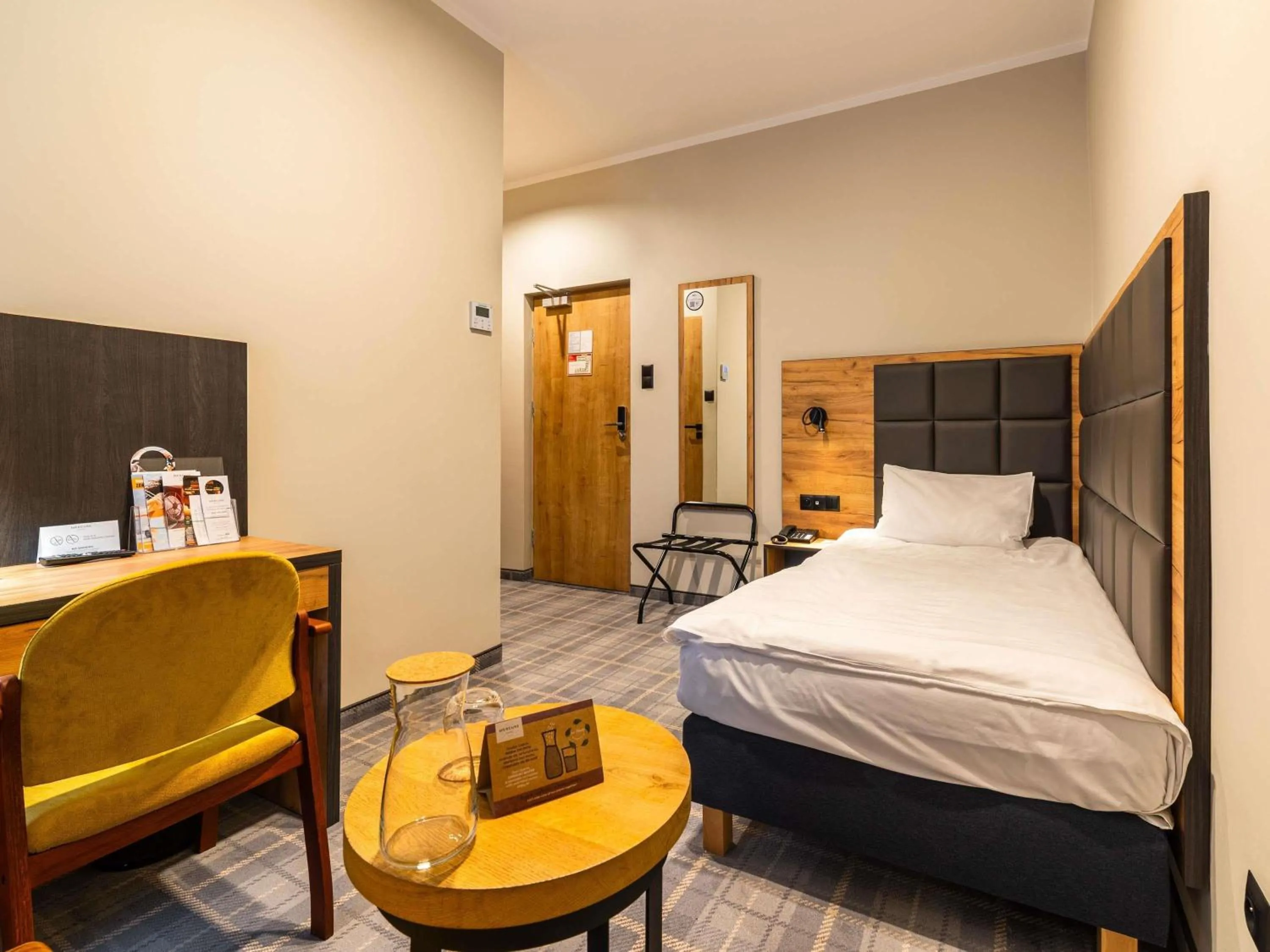 Bedroom, Bed in Mercure Opole