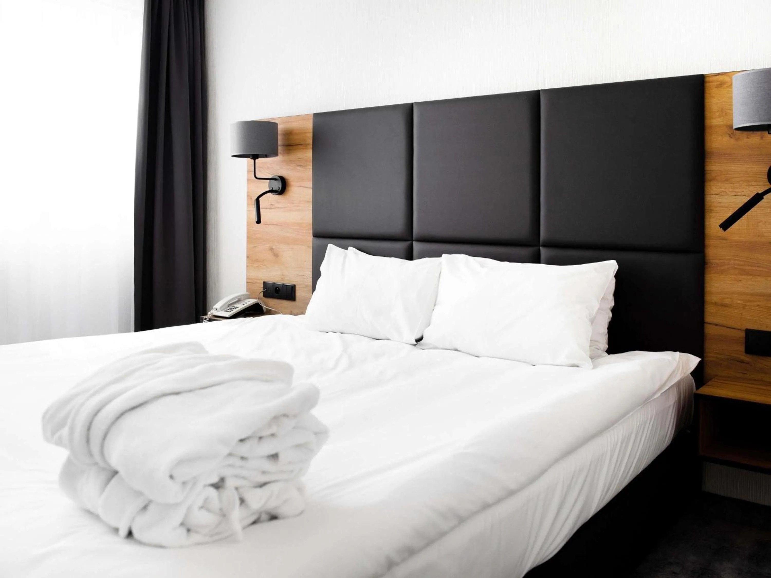 Bedroom, Bed in Mercure Opole