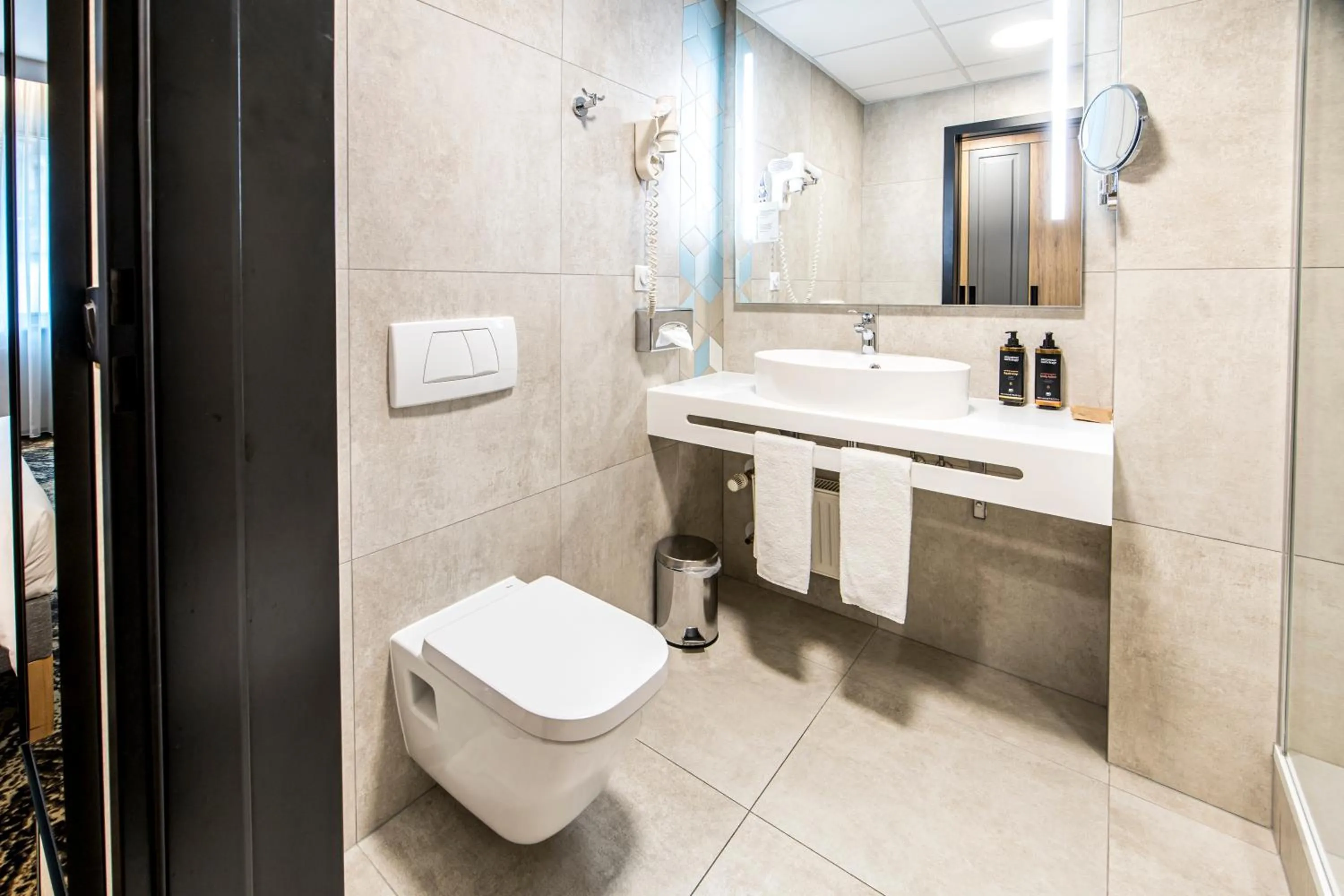 Shower in Mercure Wrocław Centrum