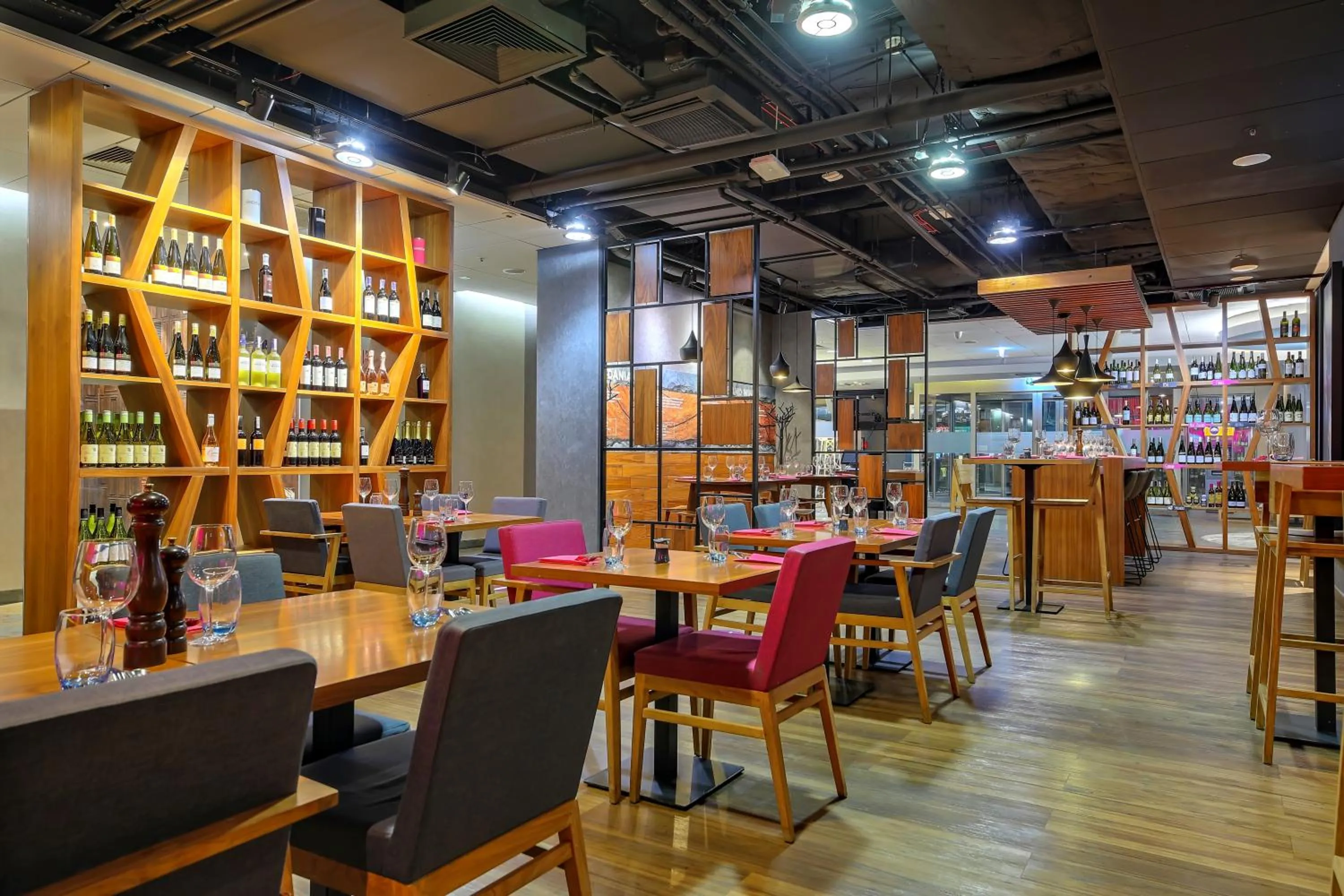 Restaurant/places to eat in Mercure Wrocław Centrum