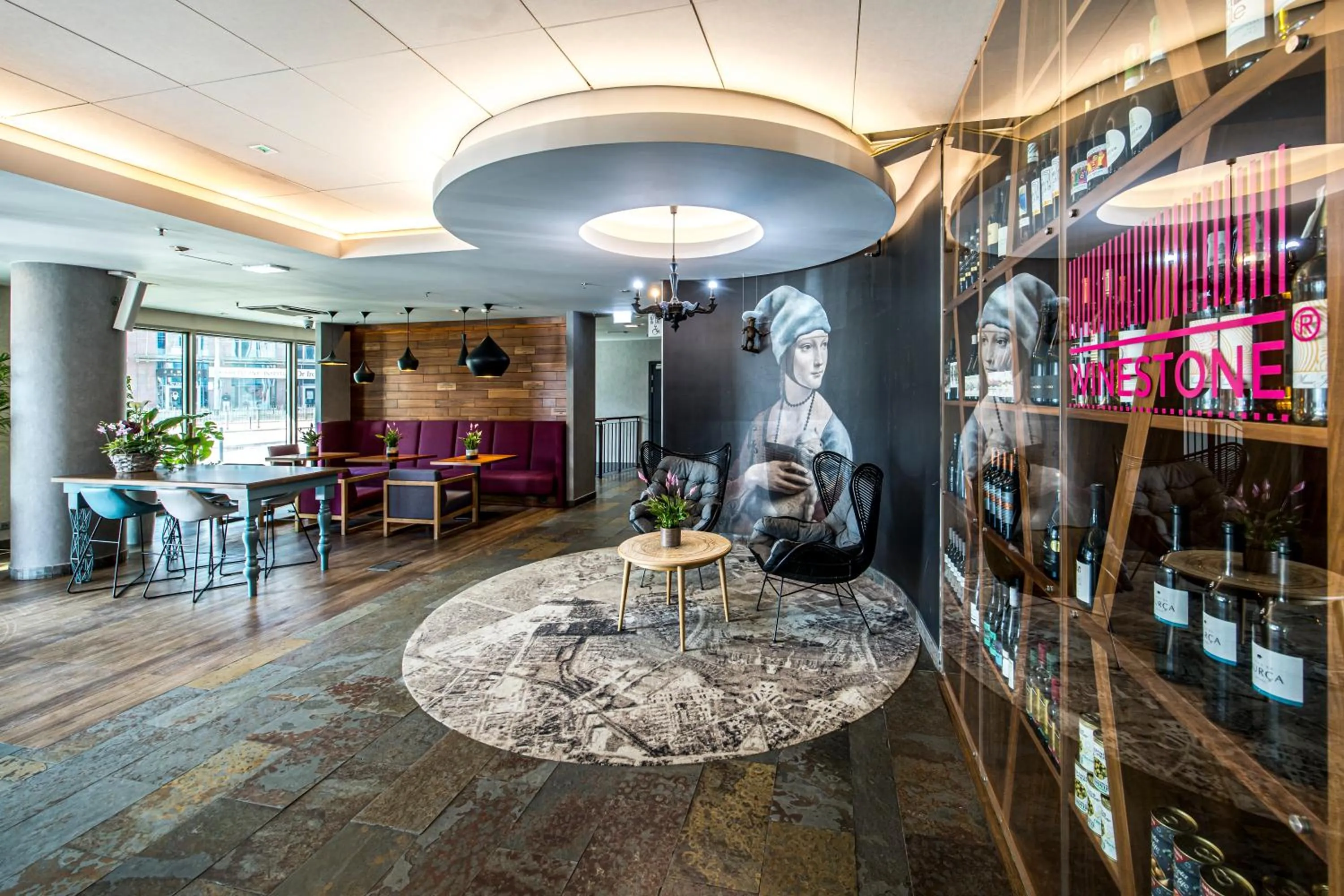 Lobby or reception in Mercure Wrocław Centrum