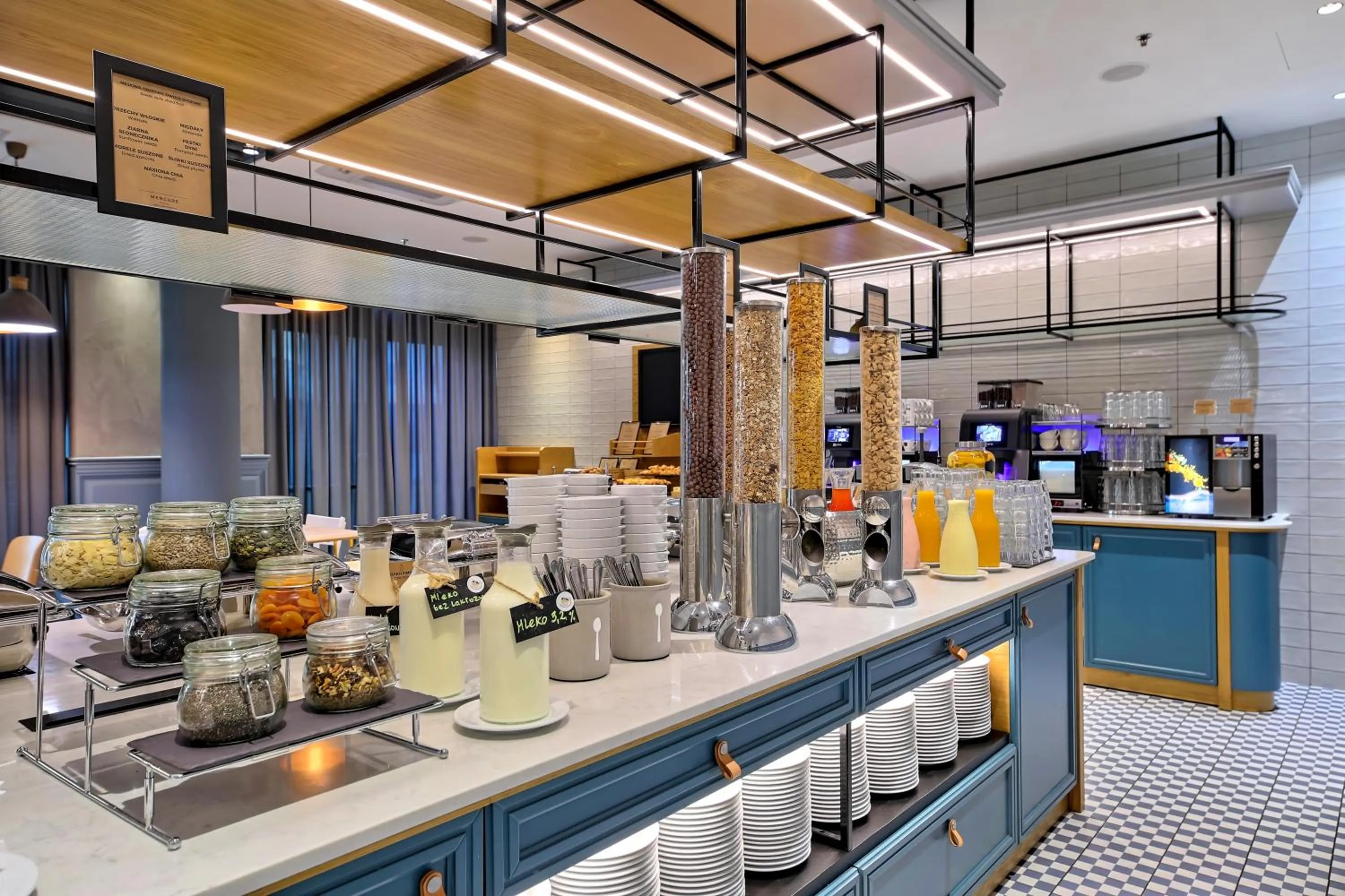 Restaurant/places to eat in Mercure Wrocław Centrum