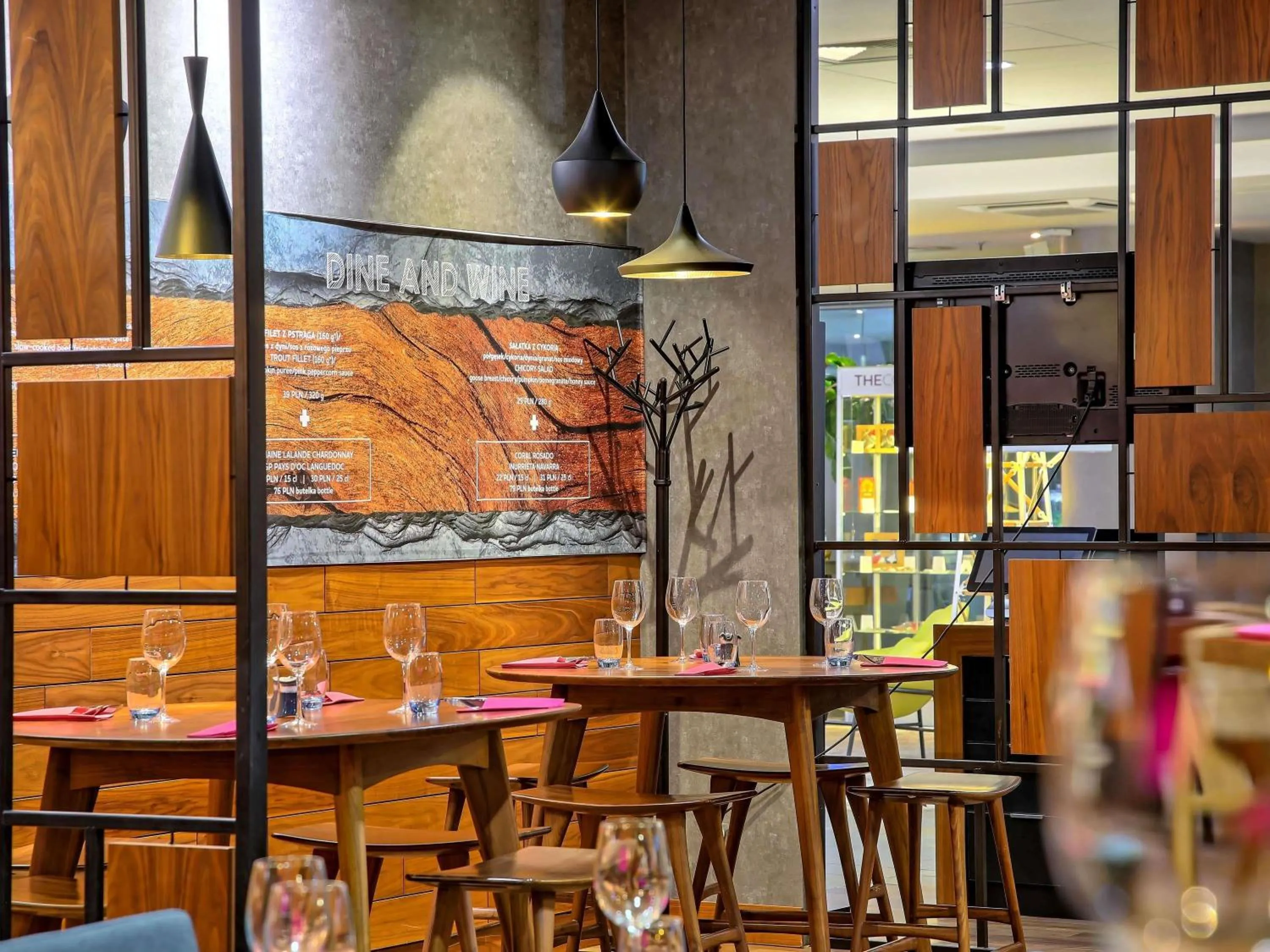 Restaurant/places to eat in Mercure Wrocław Centrum