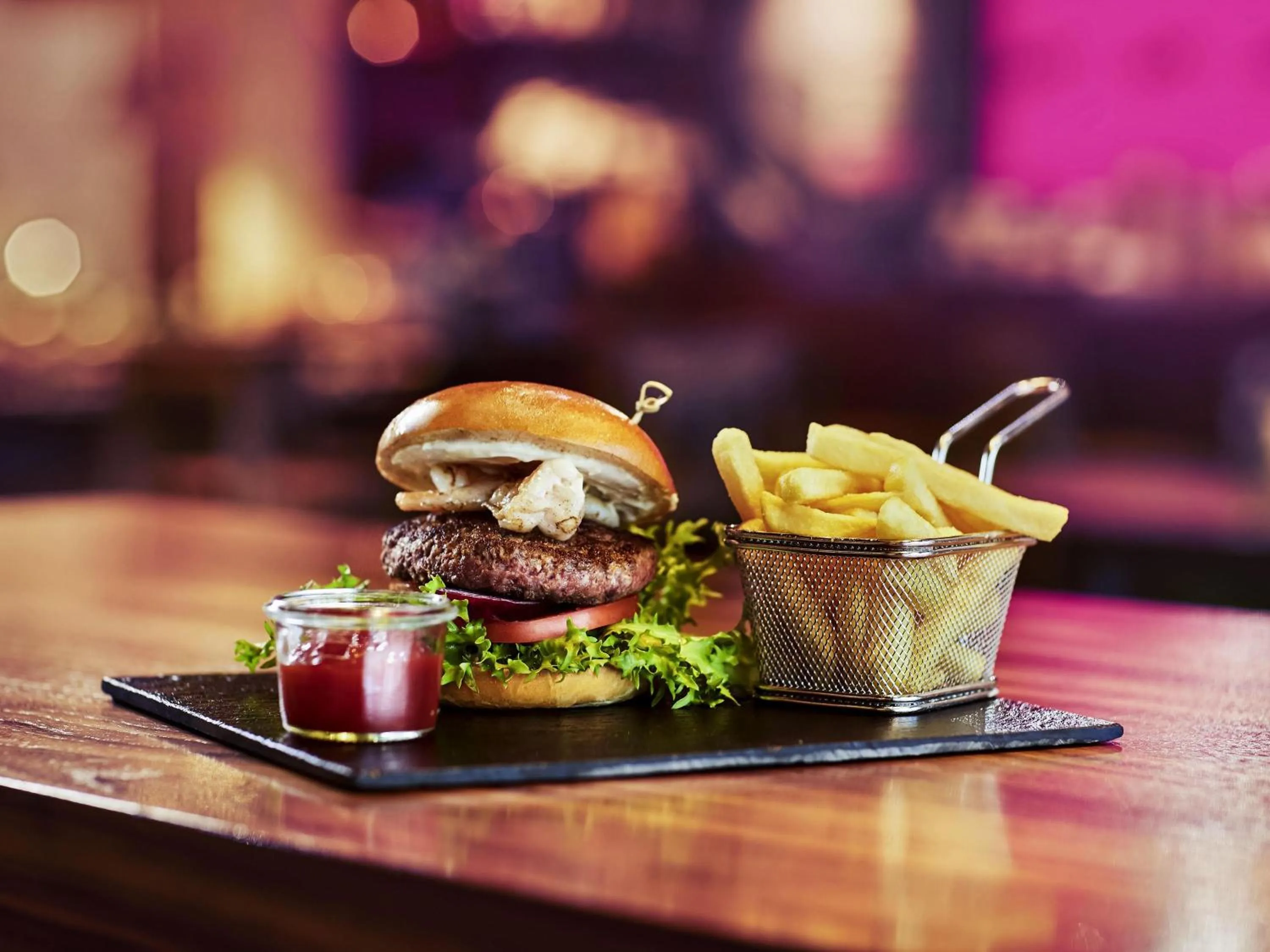 Restaurant/places to eat in Hotel Mercure Poznań Centrum