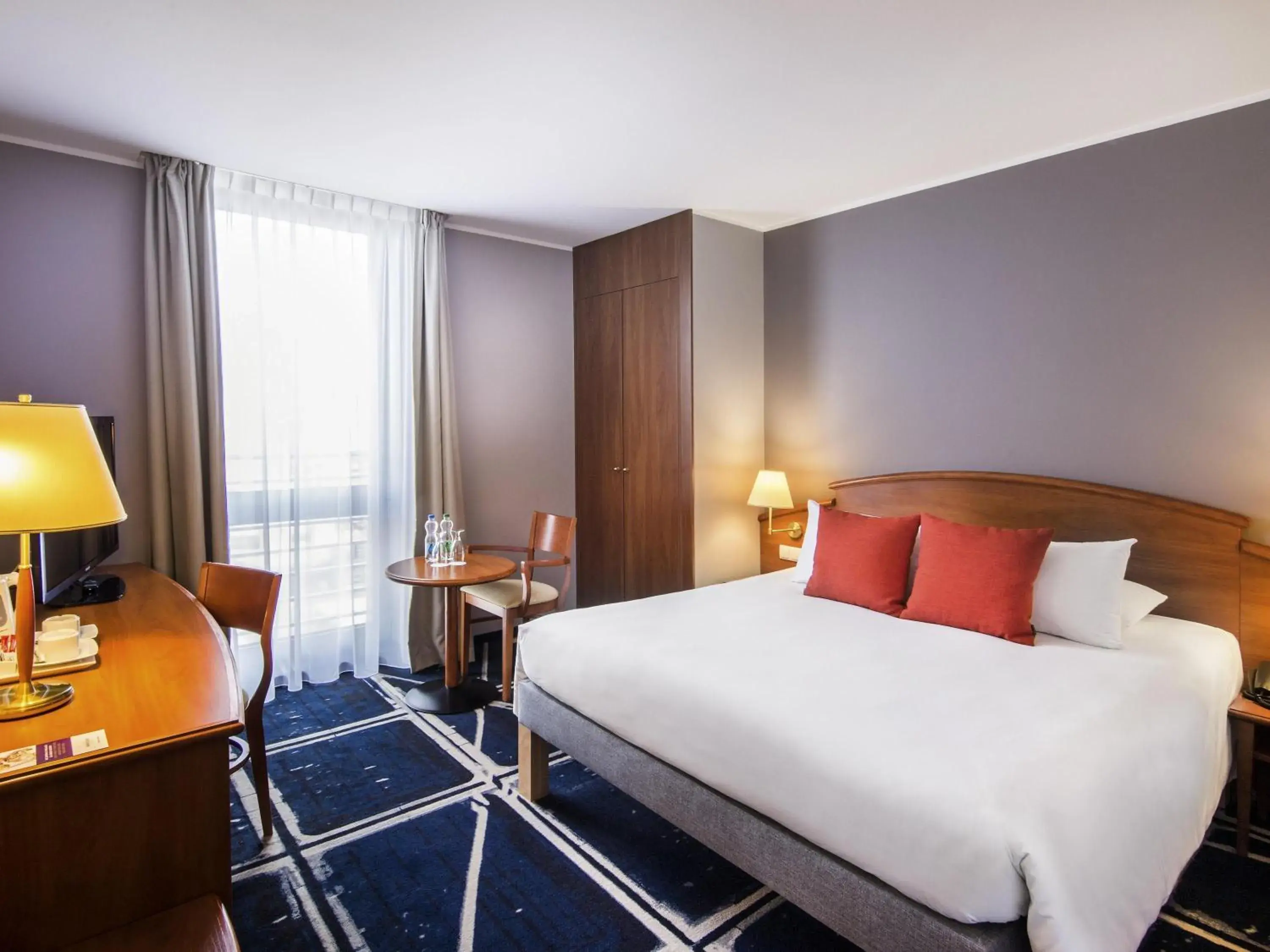 Standard Double Room in Hotel Mercure Poznań Centrum Standard Double Room in Hotel Mercure Poznań Centrum