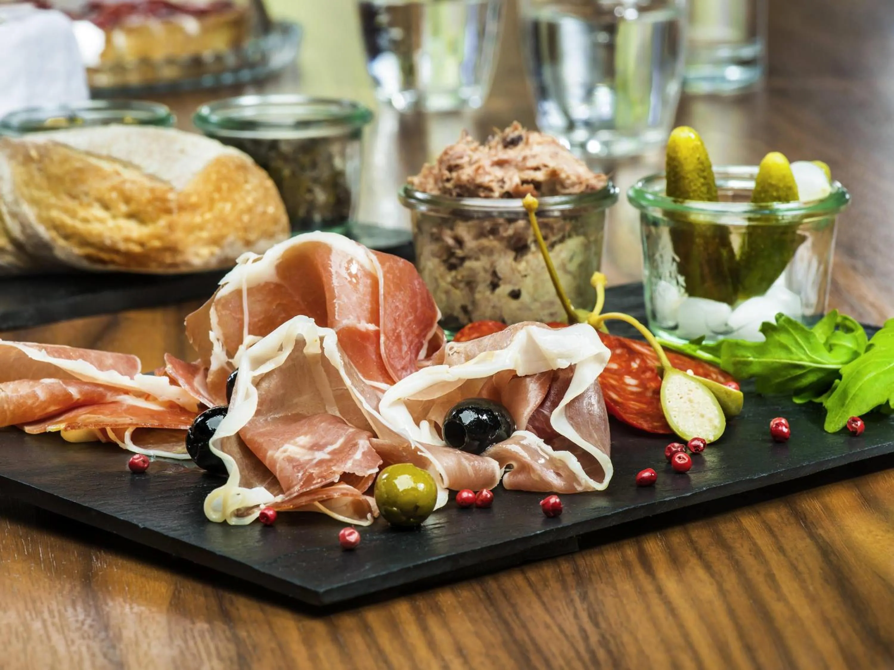 Restaurant/places to eat in Hotel Mercure Poznań Centrum