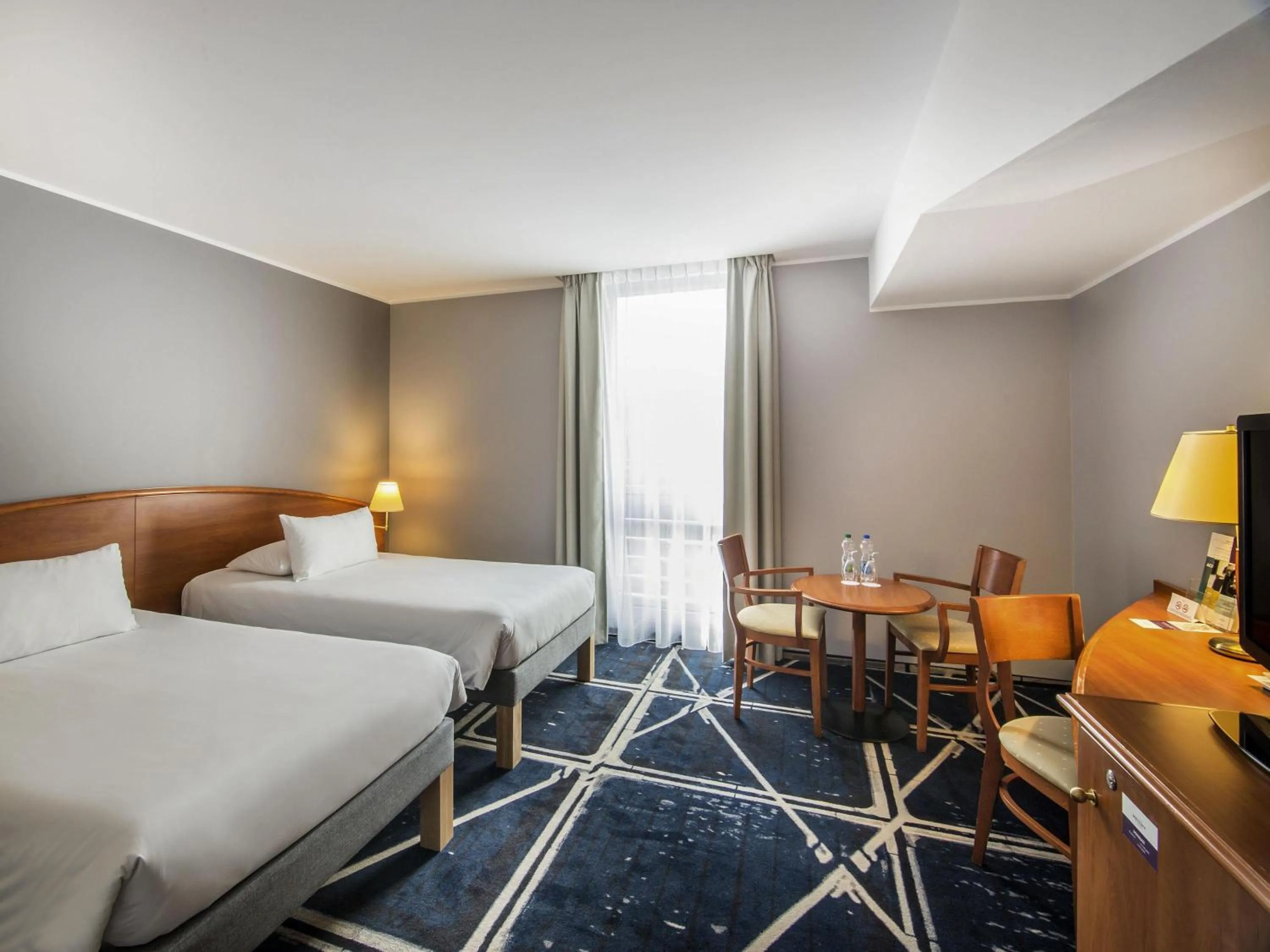 Bedroom, Bed in Hotel Mercure Poznań Centrum