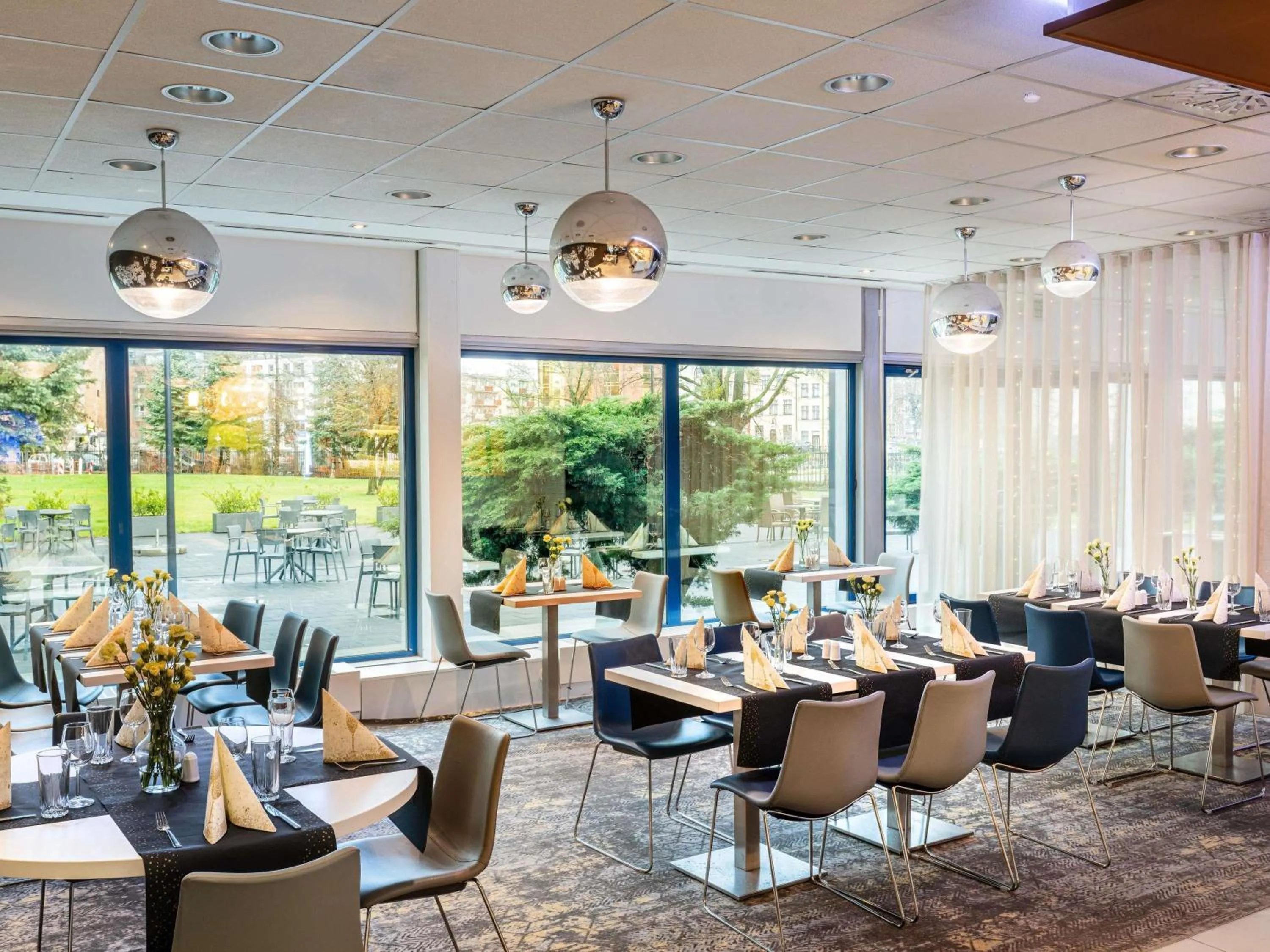 Restaurant/places to eat in Novotel Gdansk Centrum