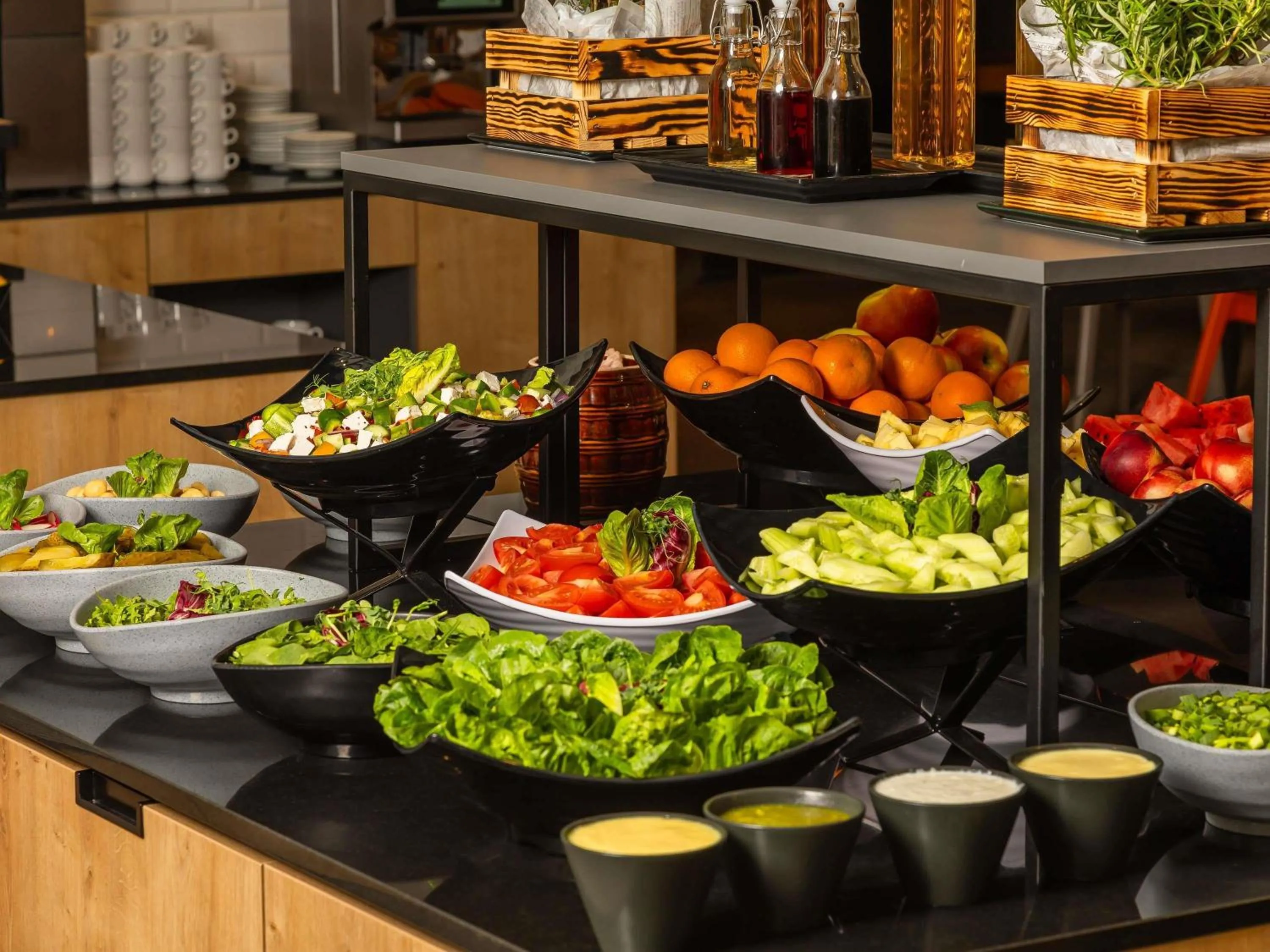 Restaurant/places to eat in Novotel Kraków City West