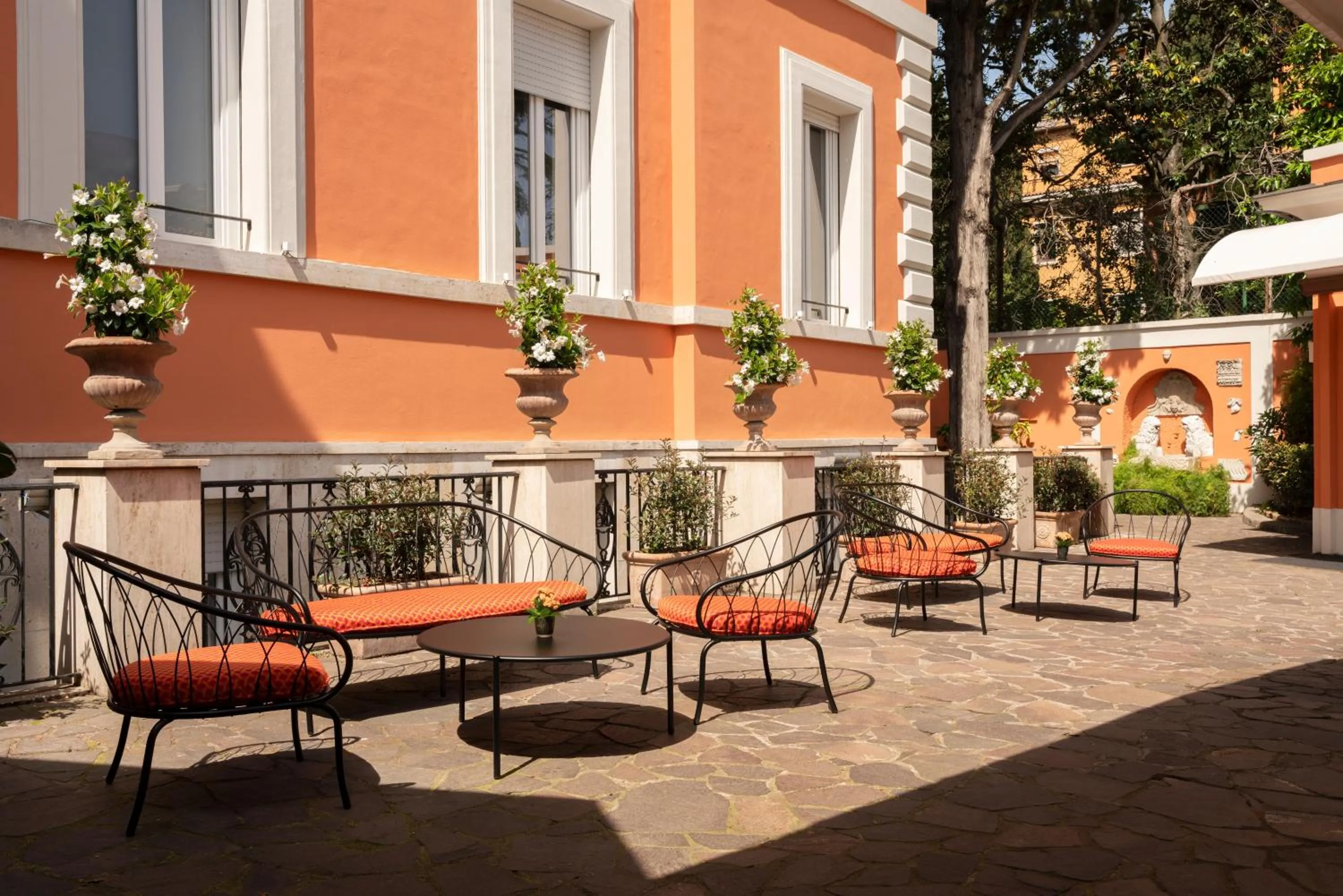 Property building in Hotel Degli Aranci