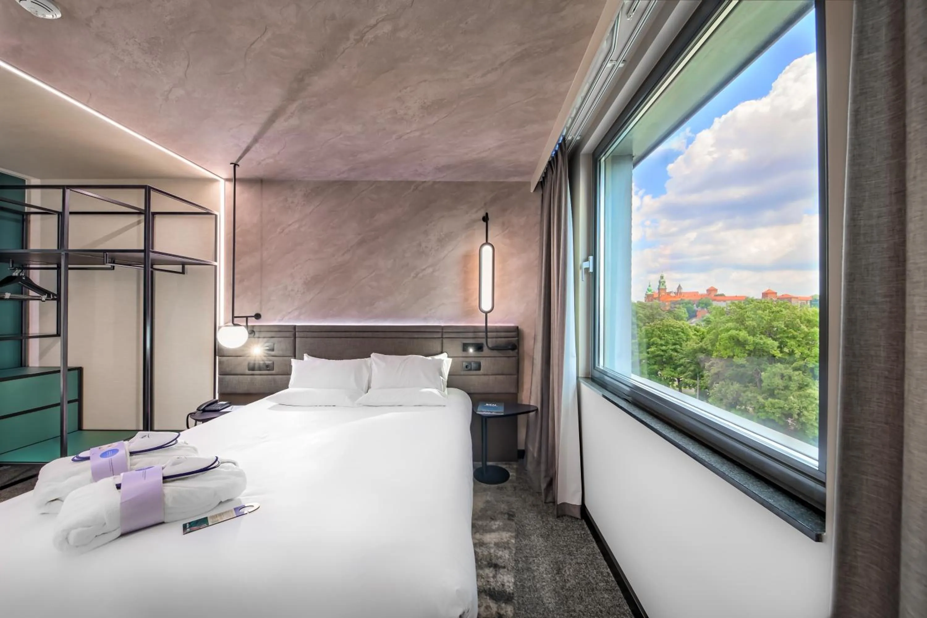 Bed in Novotel Kraków Centrum