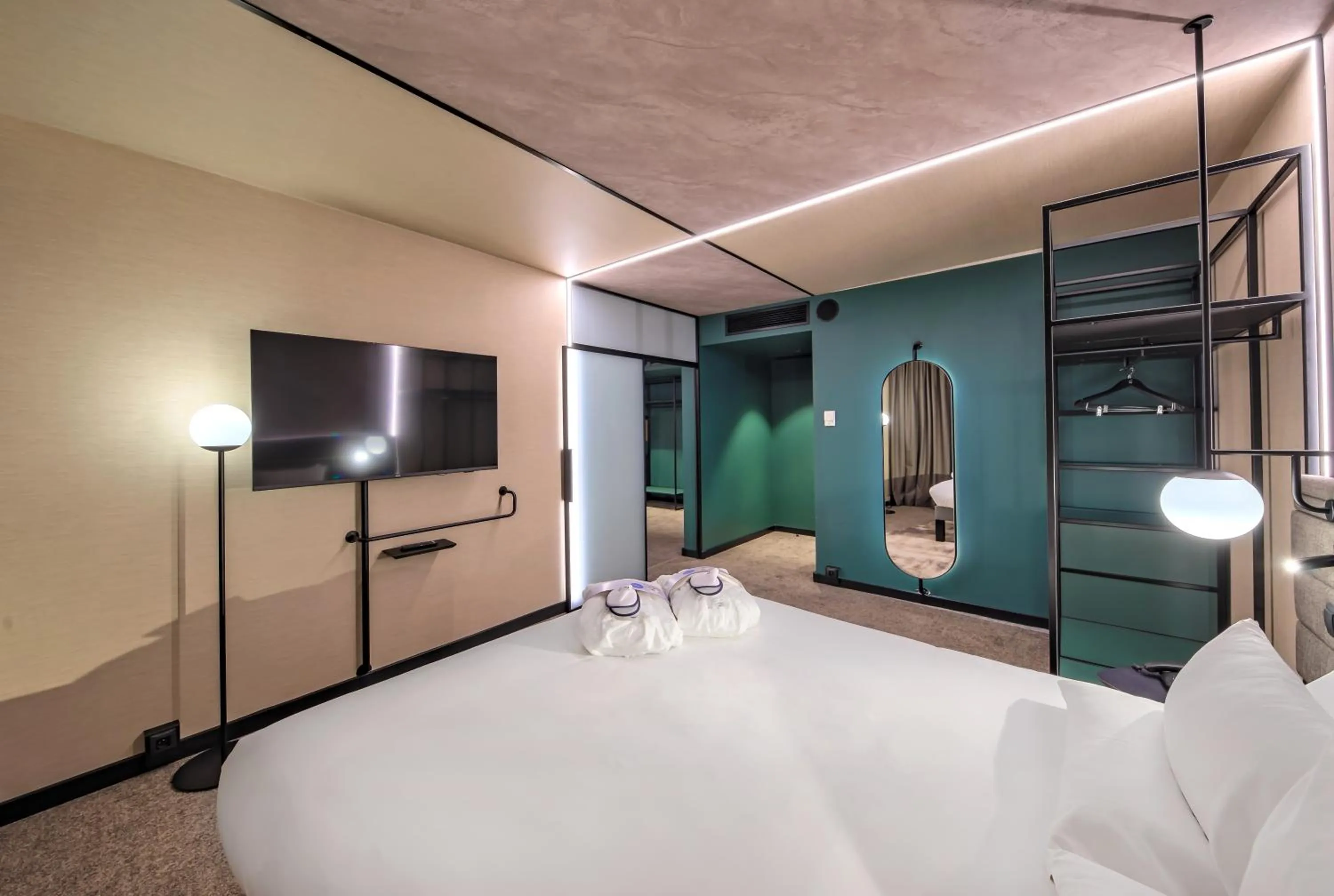 Bed in Novotel Kraków Centrum