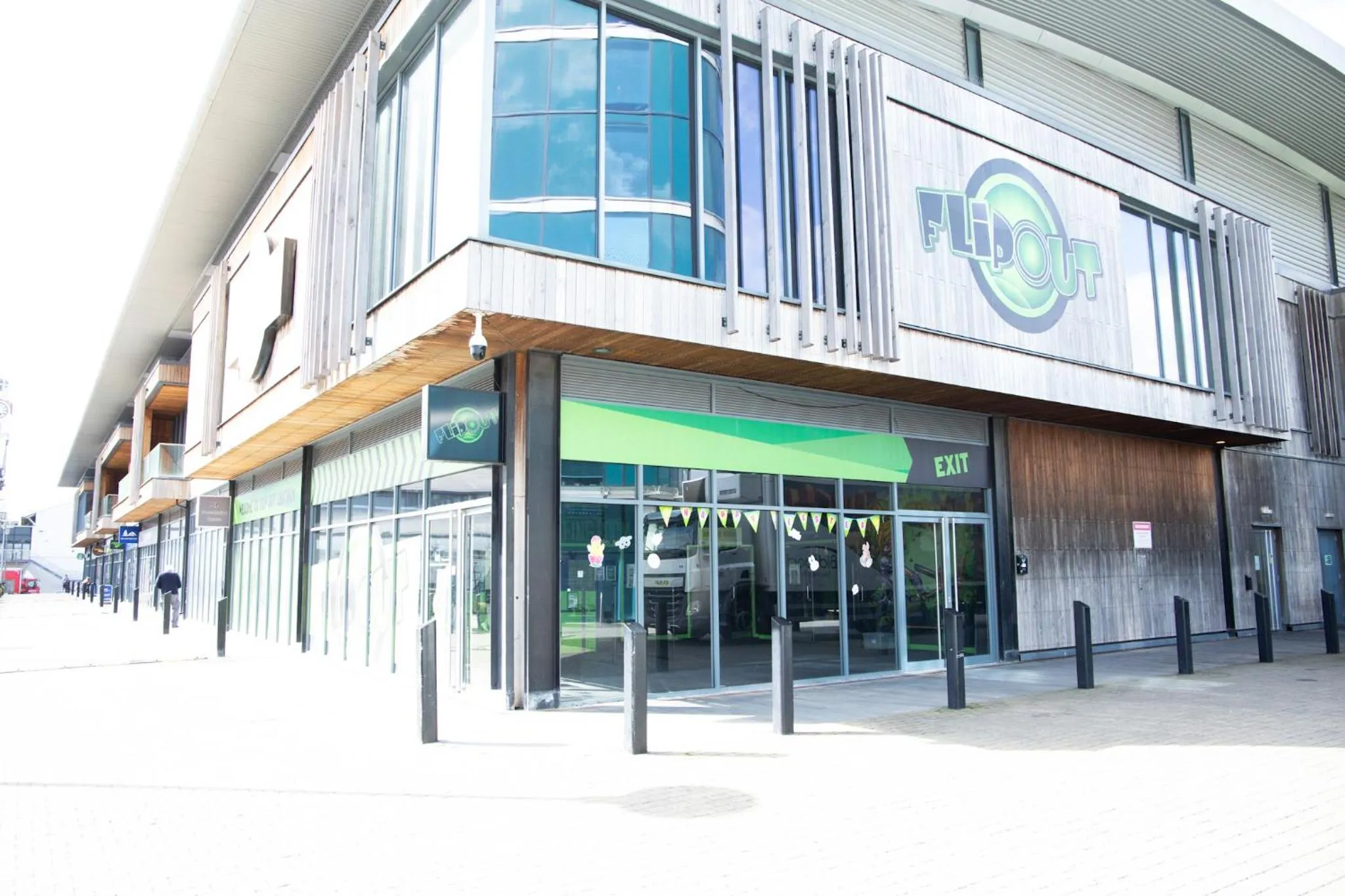 Restaurant/places to eat in A luxury 2 bedroom apartment with 2 free parking