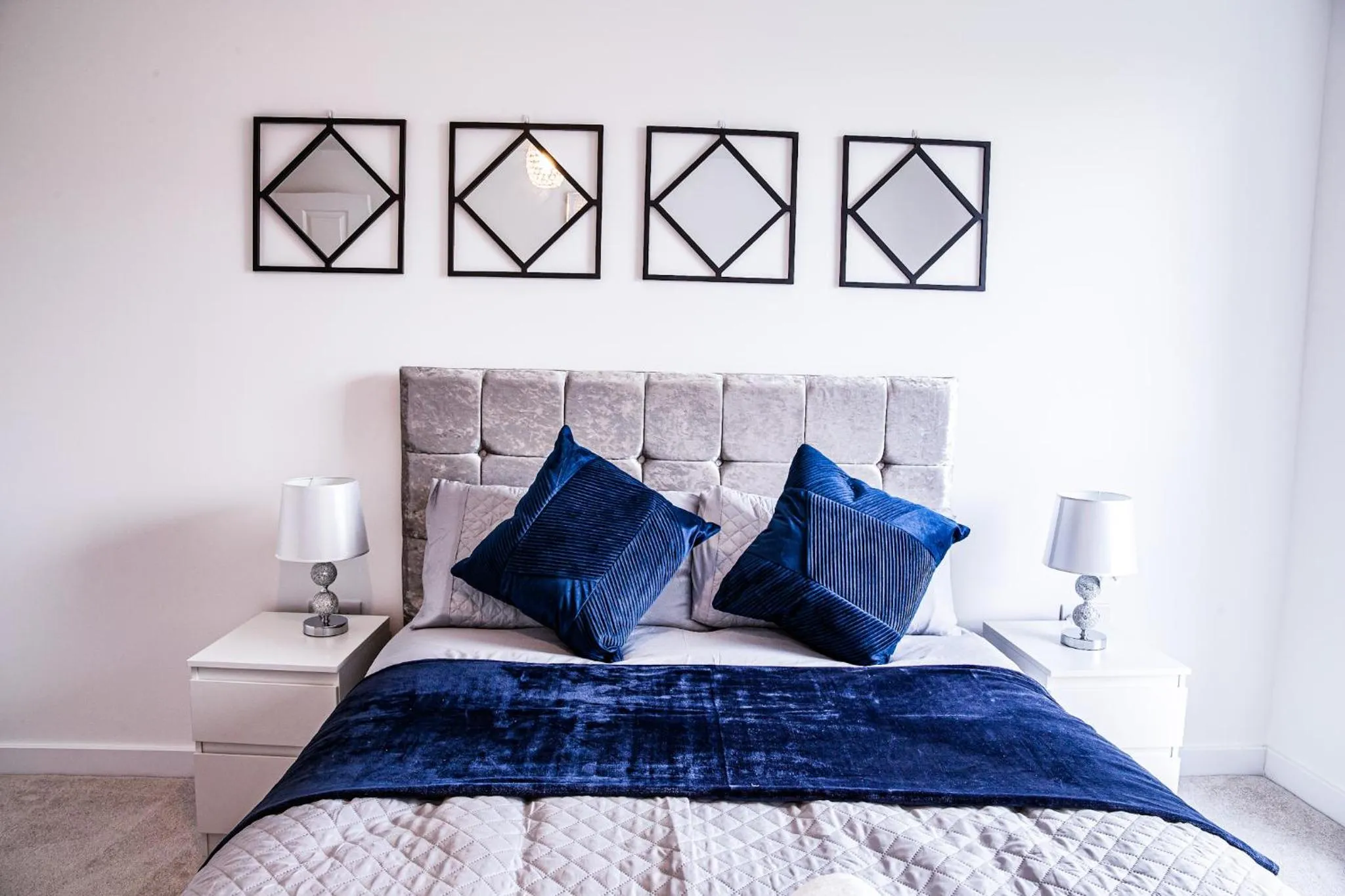 Bedroom, Bed in A luxury 2 bedroom apartment with 2 free parking