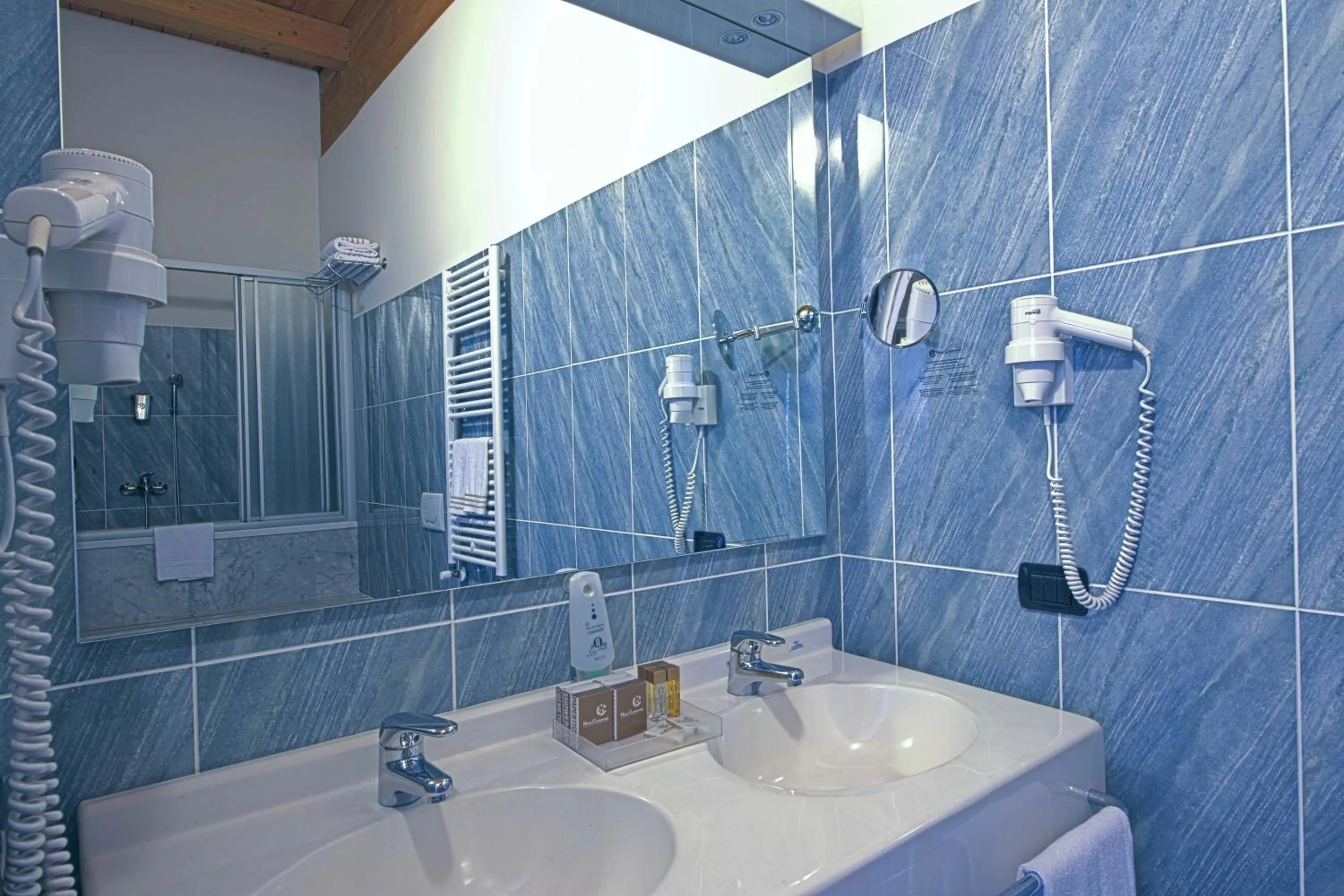 Bedroom in Continental Urban Art Hotel