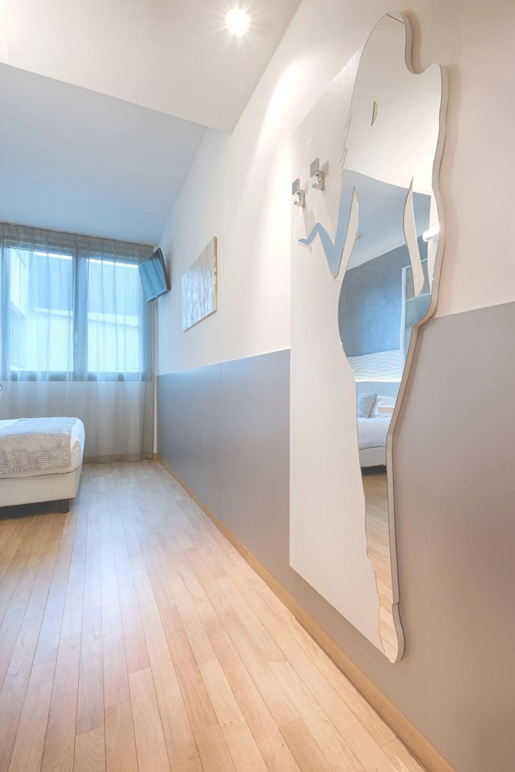 Bedroom, Bed in Continental Urban Art Hotel