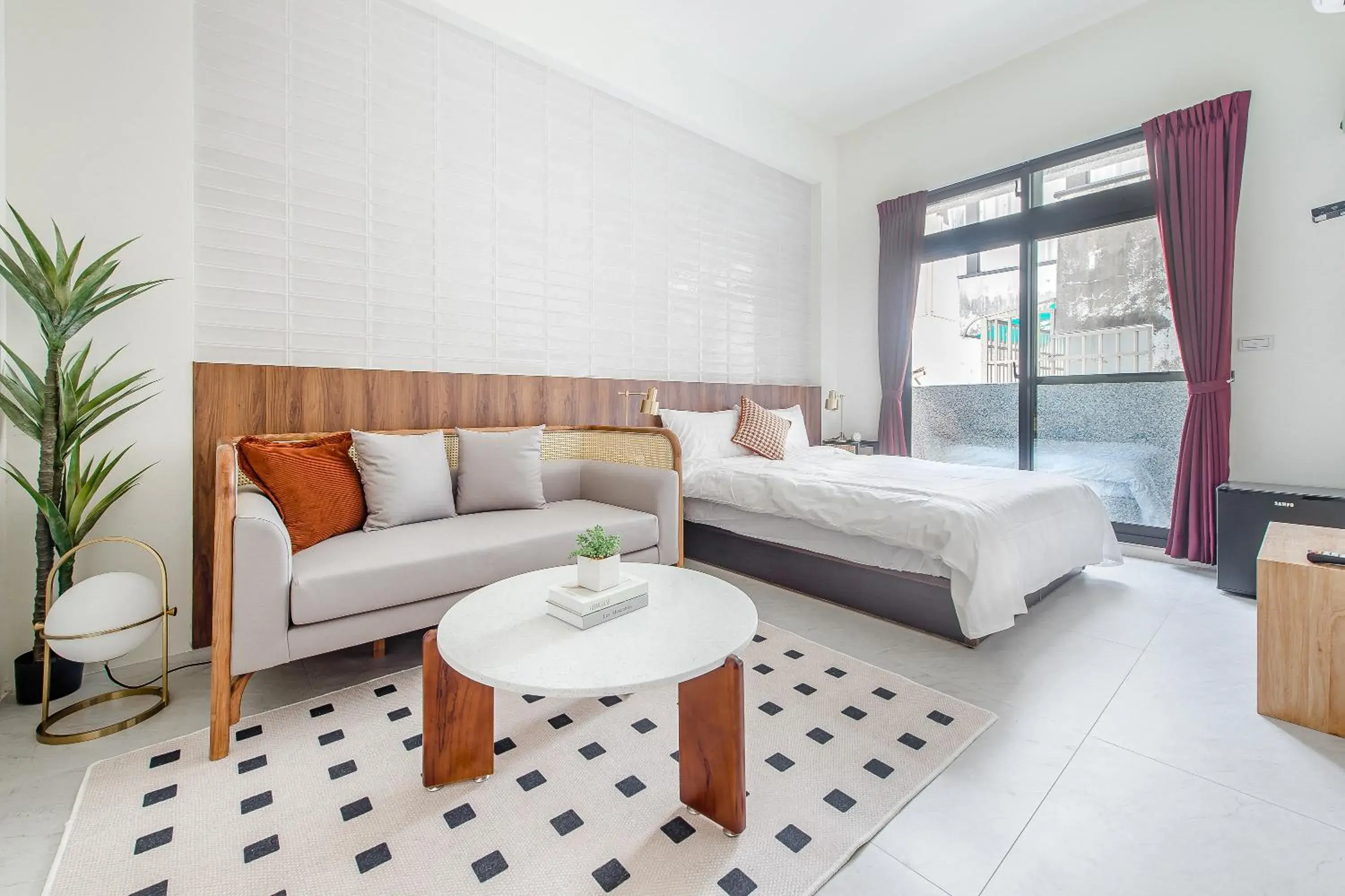 Deluxe Double Room with Balcony in Choco Style Inn Deluxe Double Room with Balcony in Choco Style Inn