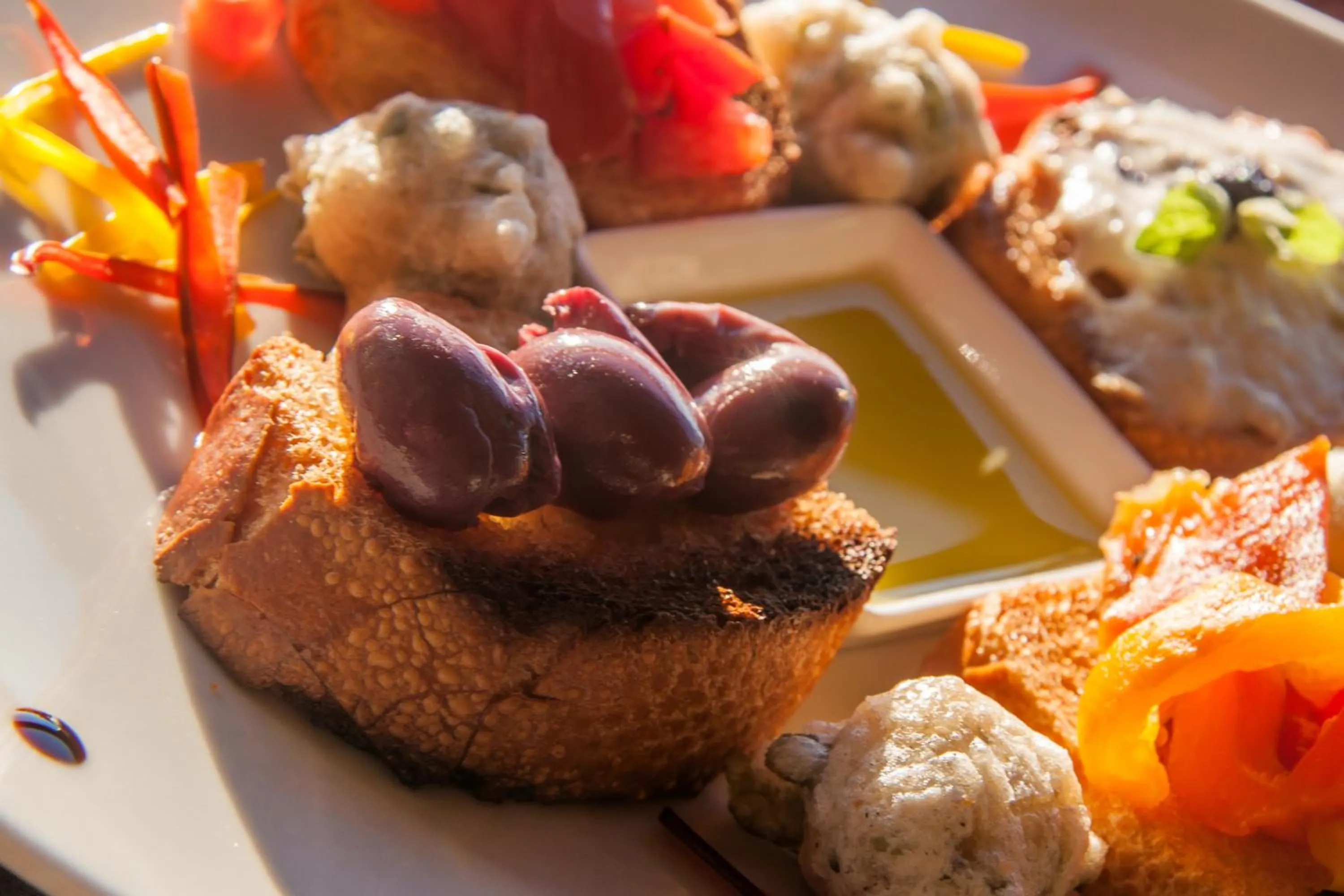 Restaurant/places to eat in Hotel Prestige