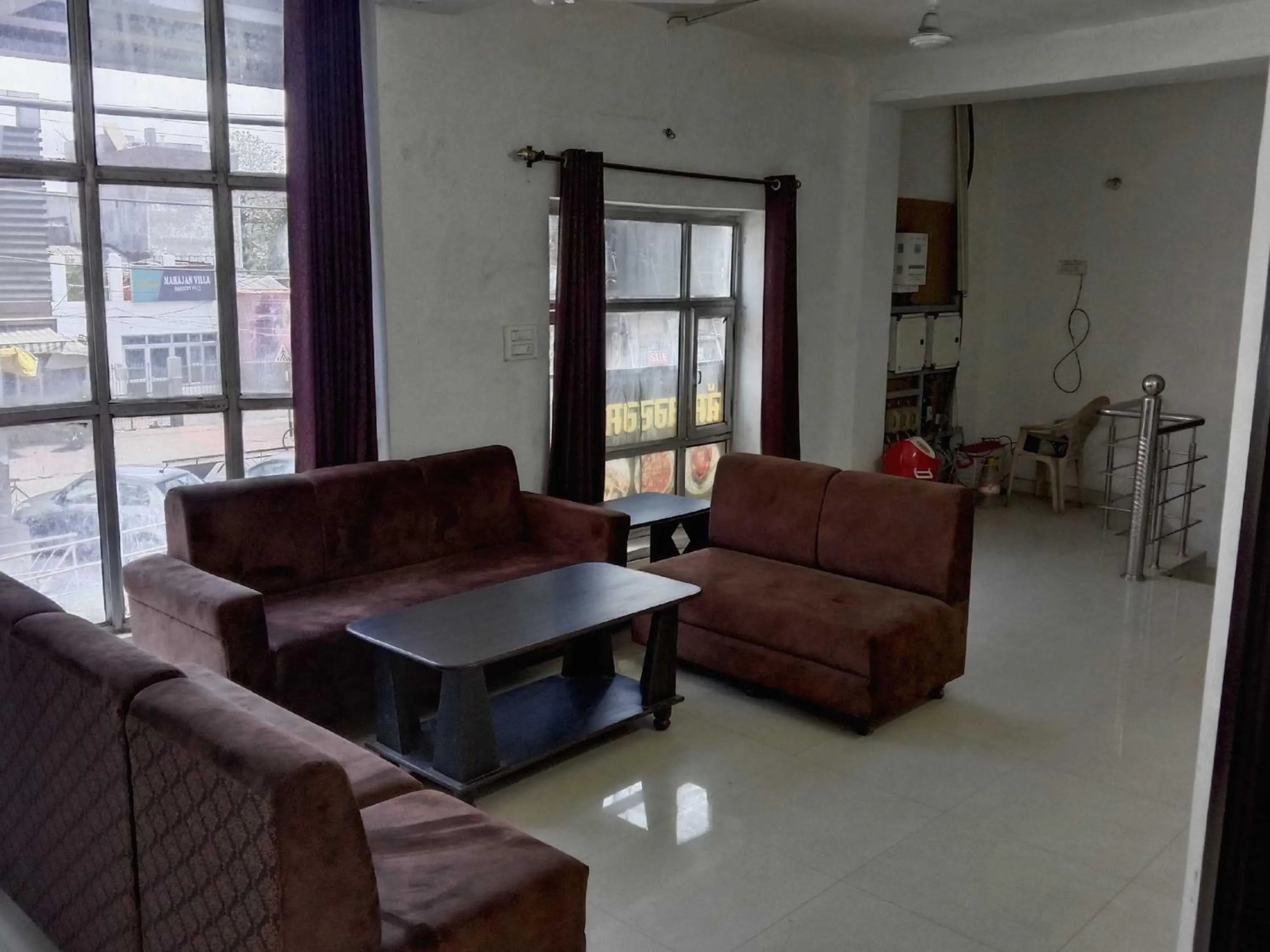 Lobby or reception in SPOT ON Hotel Deepak Palace