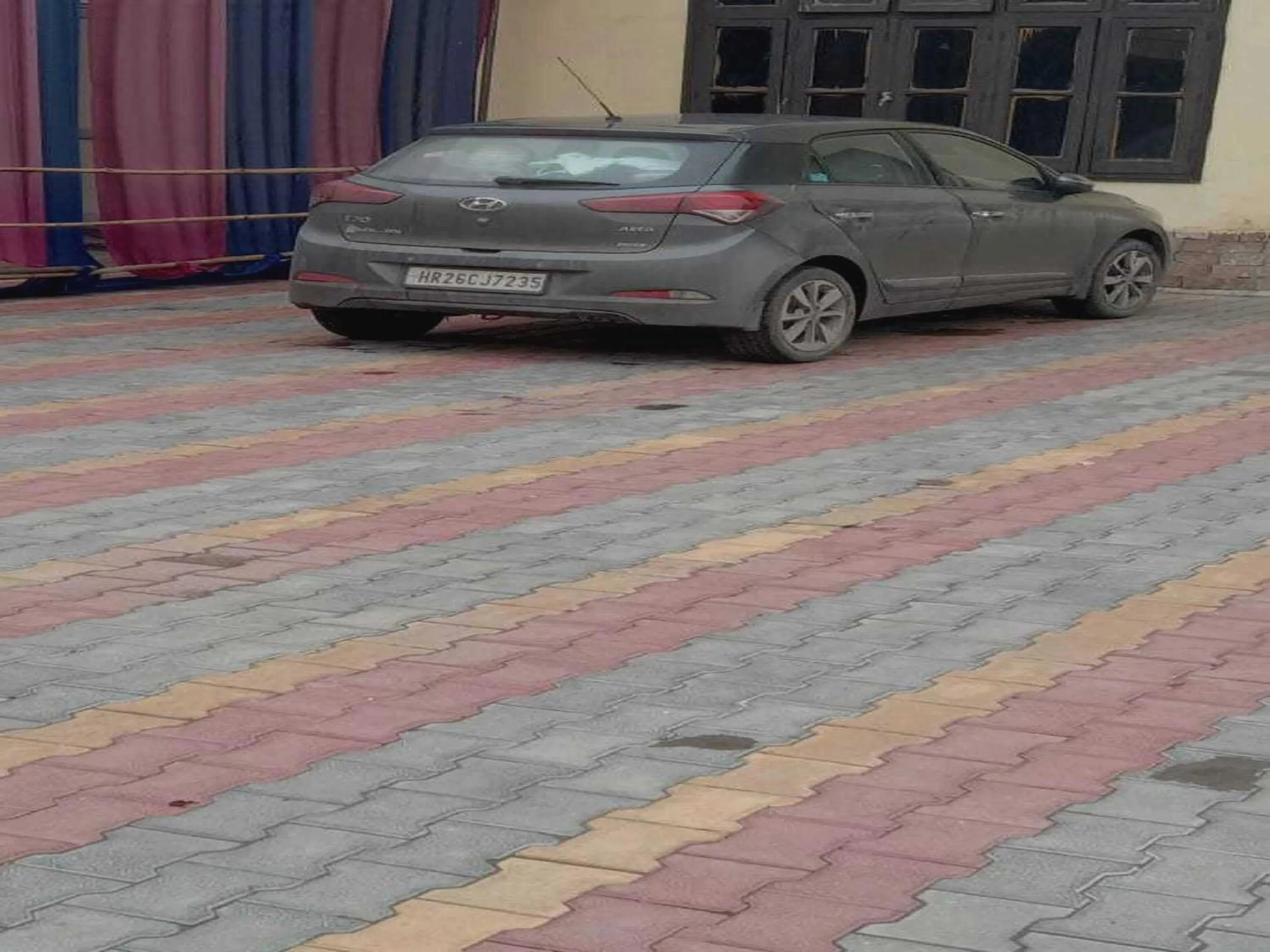 Facade/entrance in SPOT ON Hotel Deepak Palace