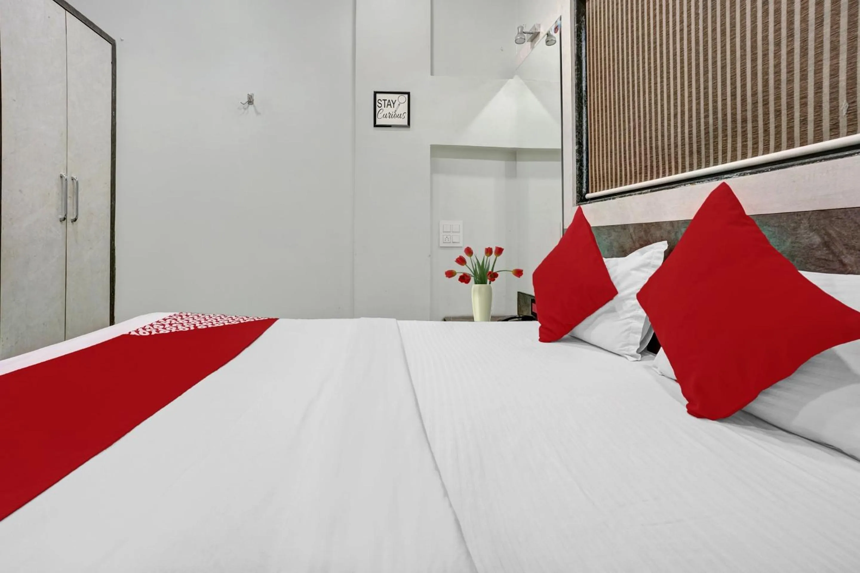 Bedroom, Bed in Hotel O Chhaya