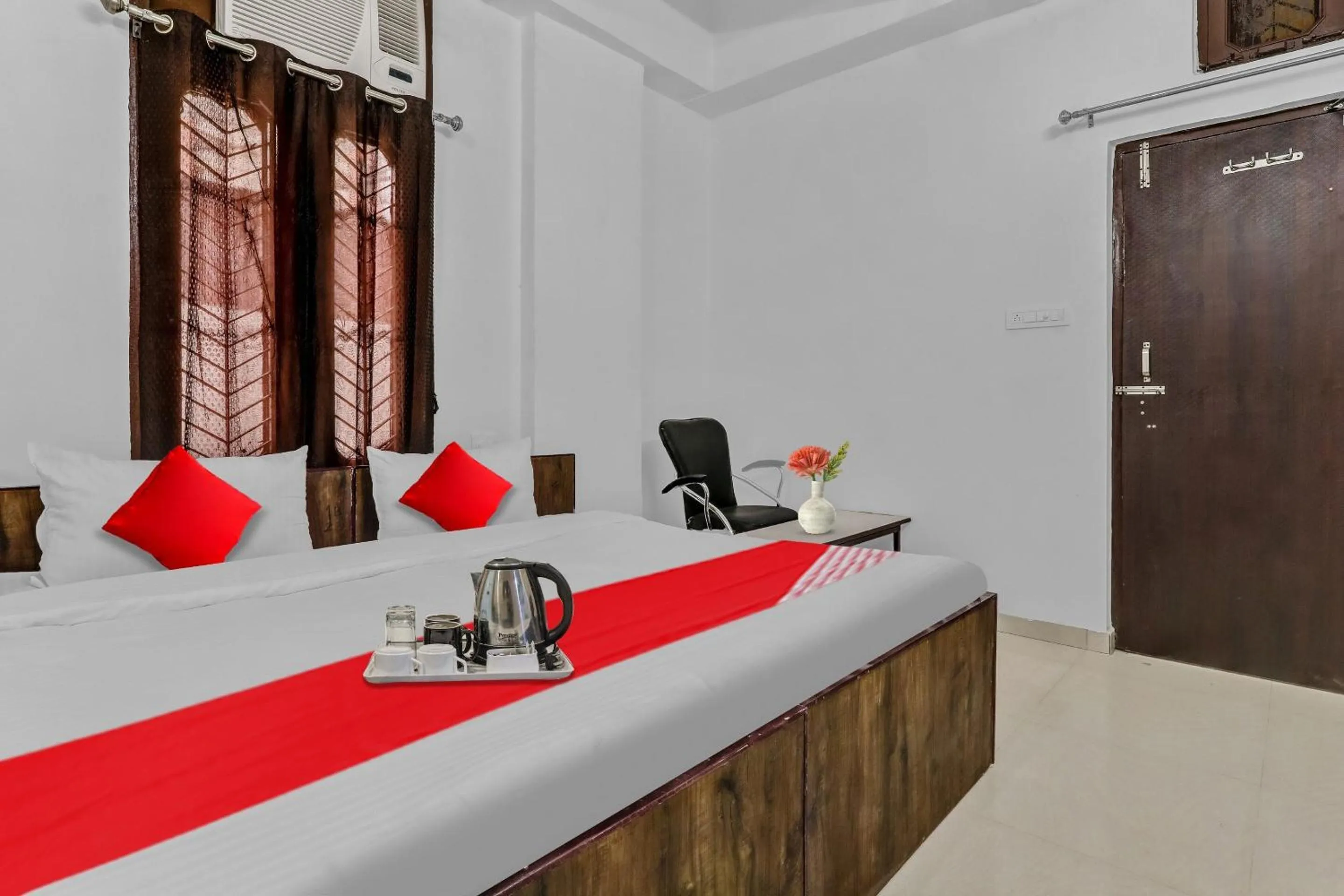 Bedroom in Hotel O Star Stay Guest house opposite Kendriya Bhawan