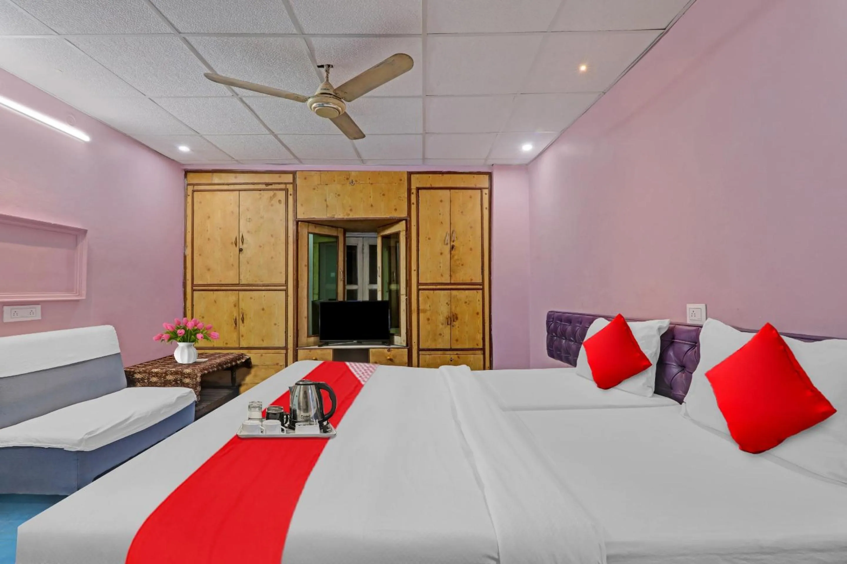 Bedroom, Bed in Hotel O Surbhi G House