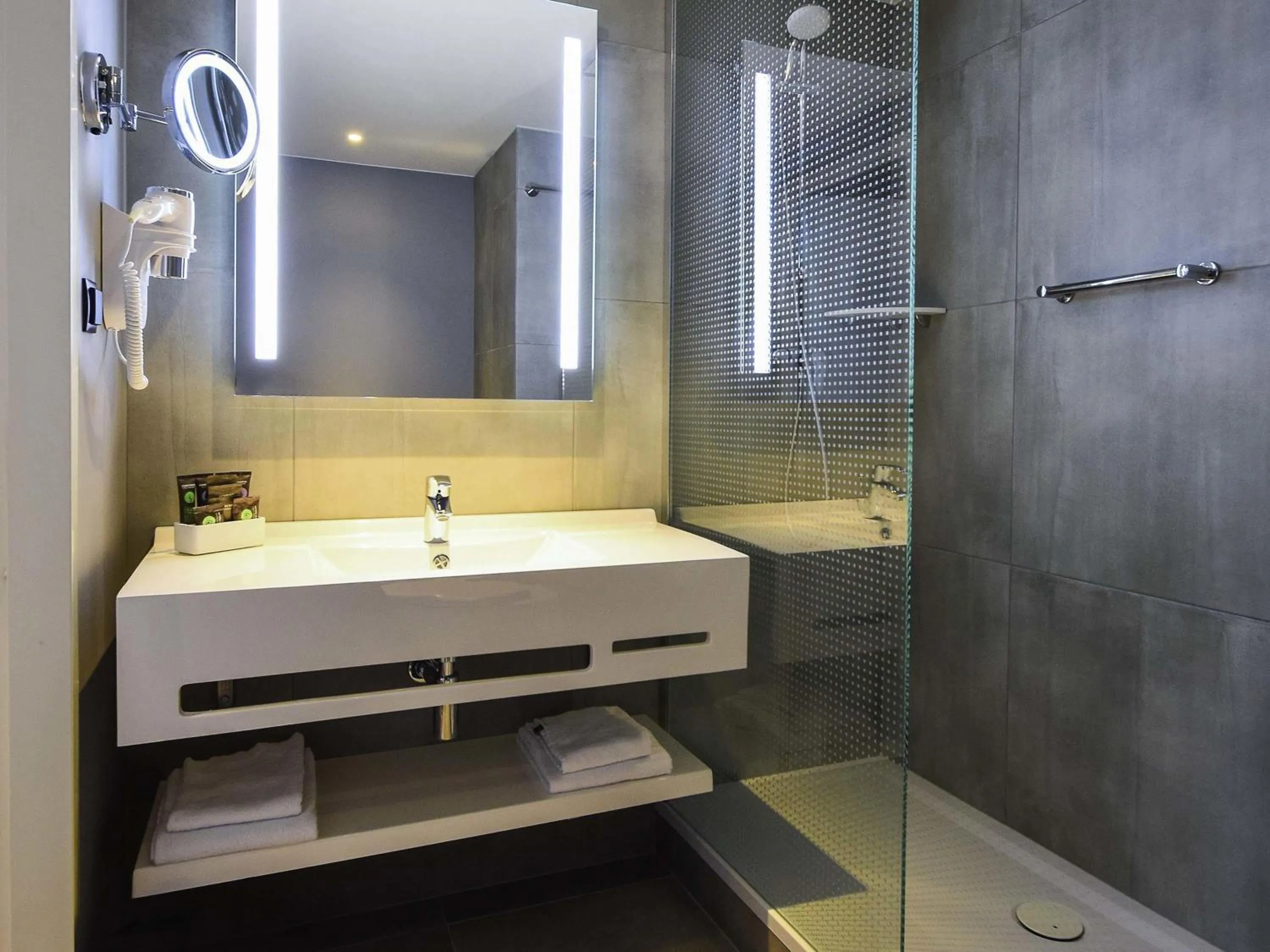 Bedroom in Novotel Szczecin Centrum