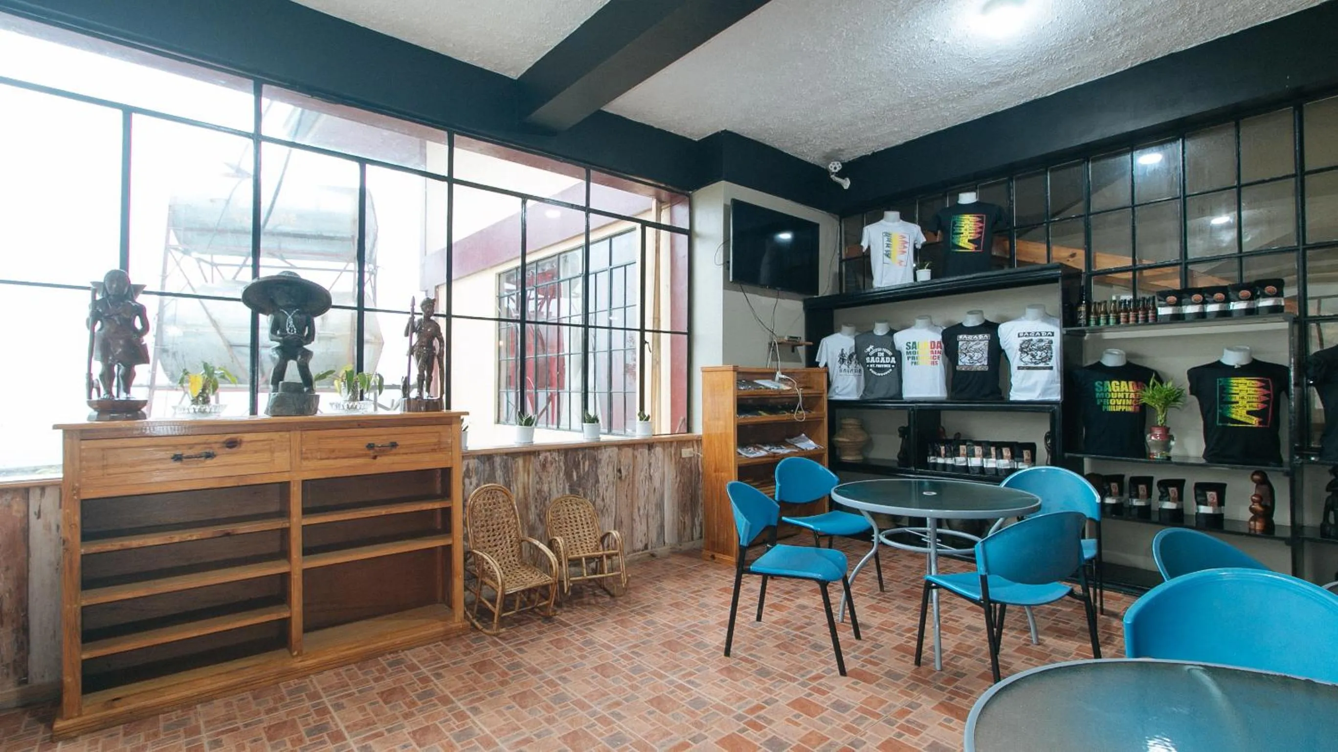 Lounge or bar in RedDoorz @ Sagada Sunrise View Homestay