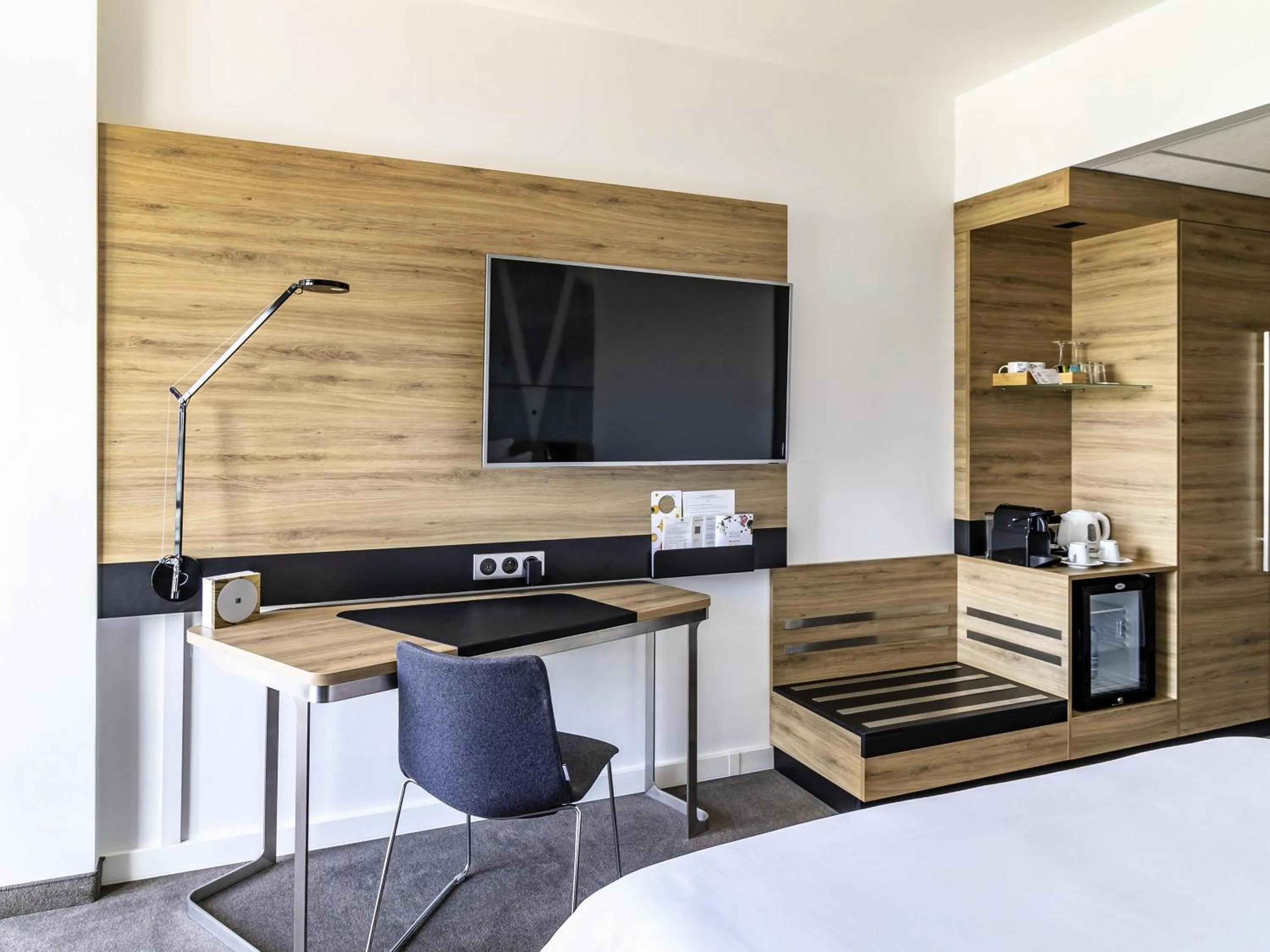 Bedroom, Bed in Novotel Warszawa Airport