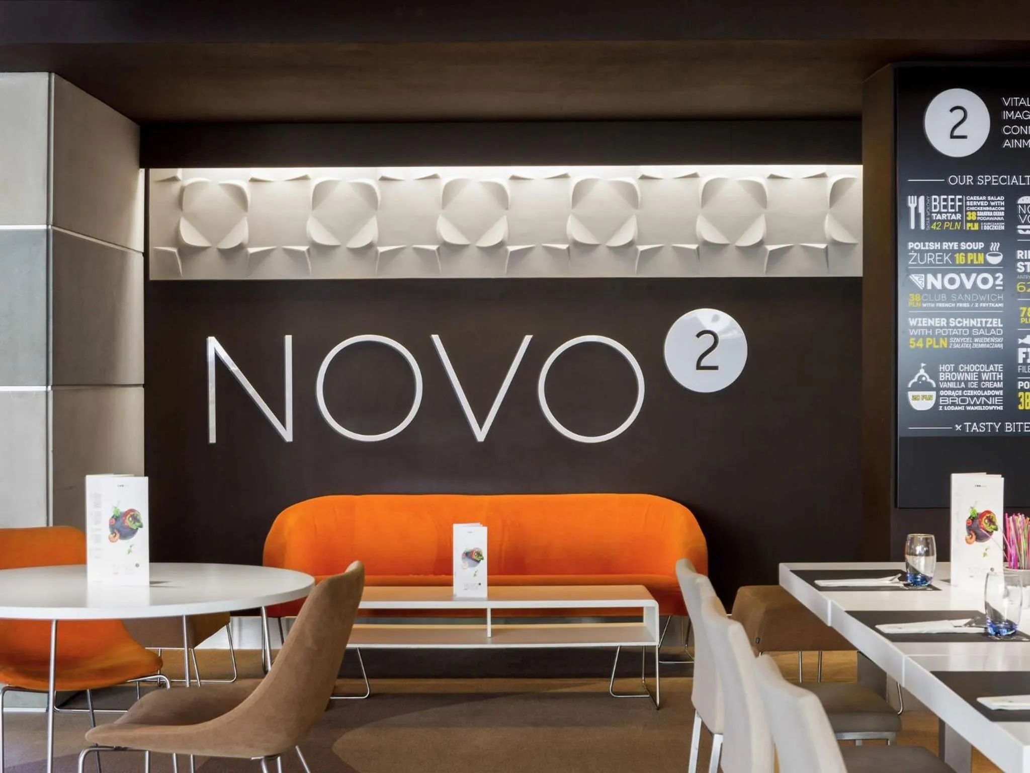 Lounge or bar in Novotel Warszawa Airport