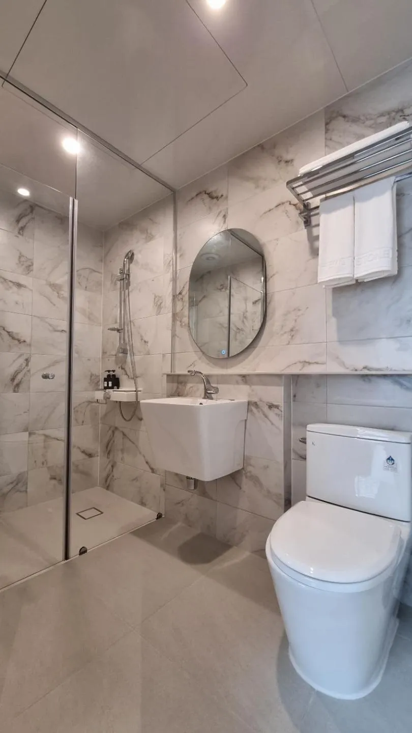 Bathroom in Gold Stone Hotel