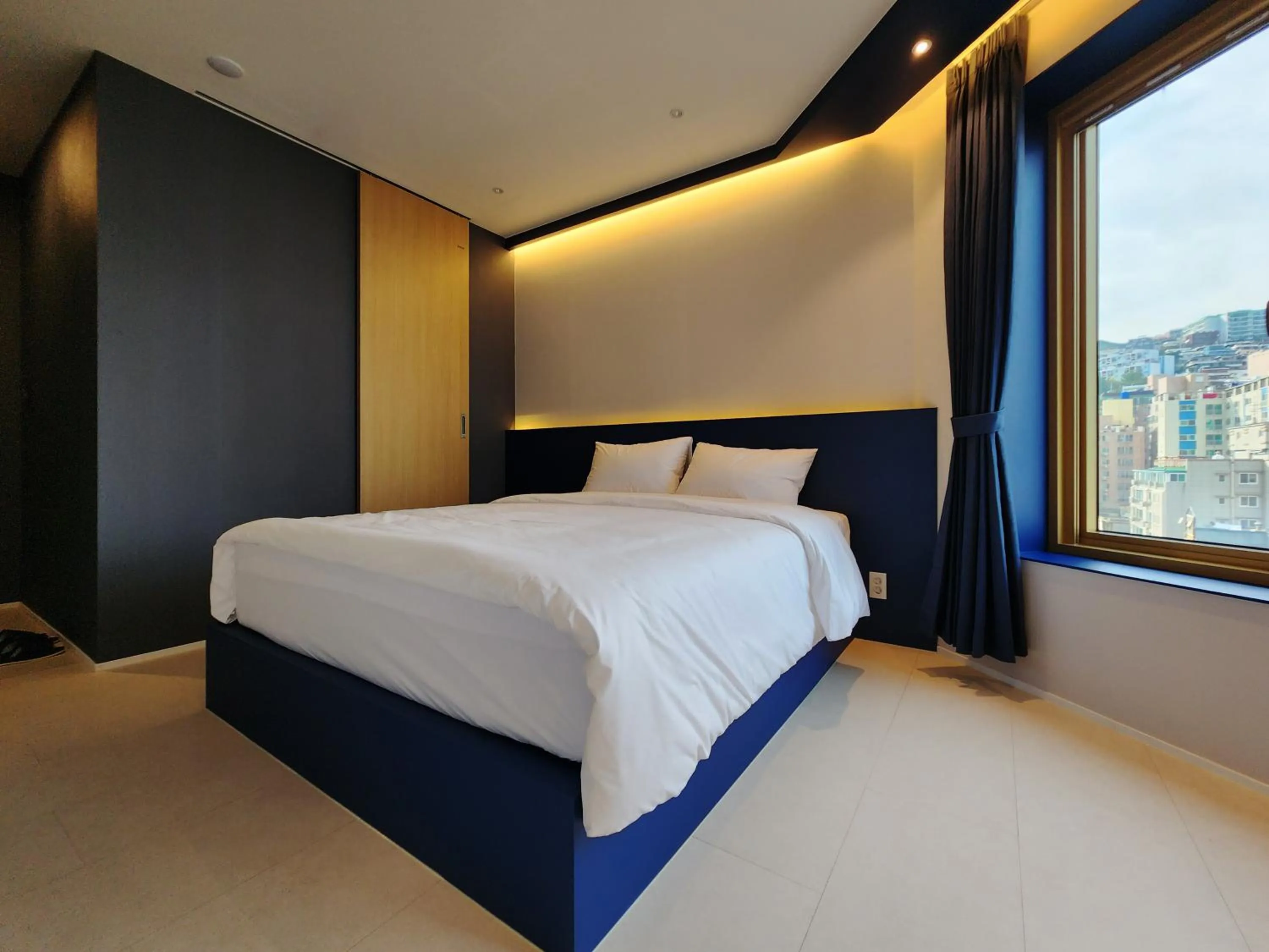 Decorative detail in Gold Stone Hotel