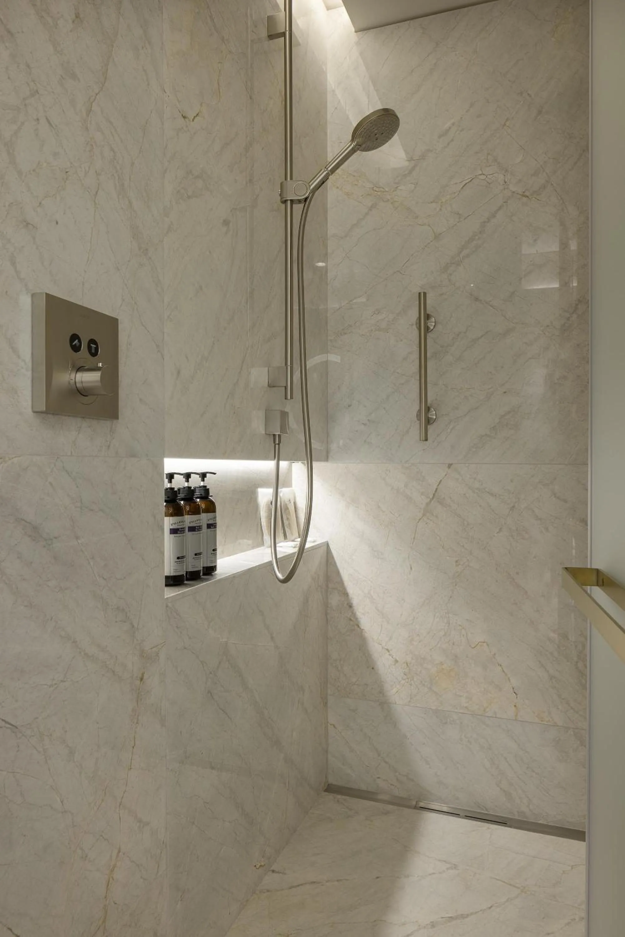 Bathroom in Hyatt Regency Izmir IstinyePark