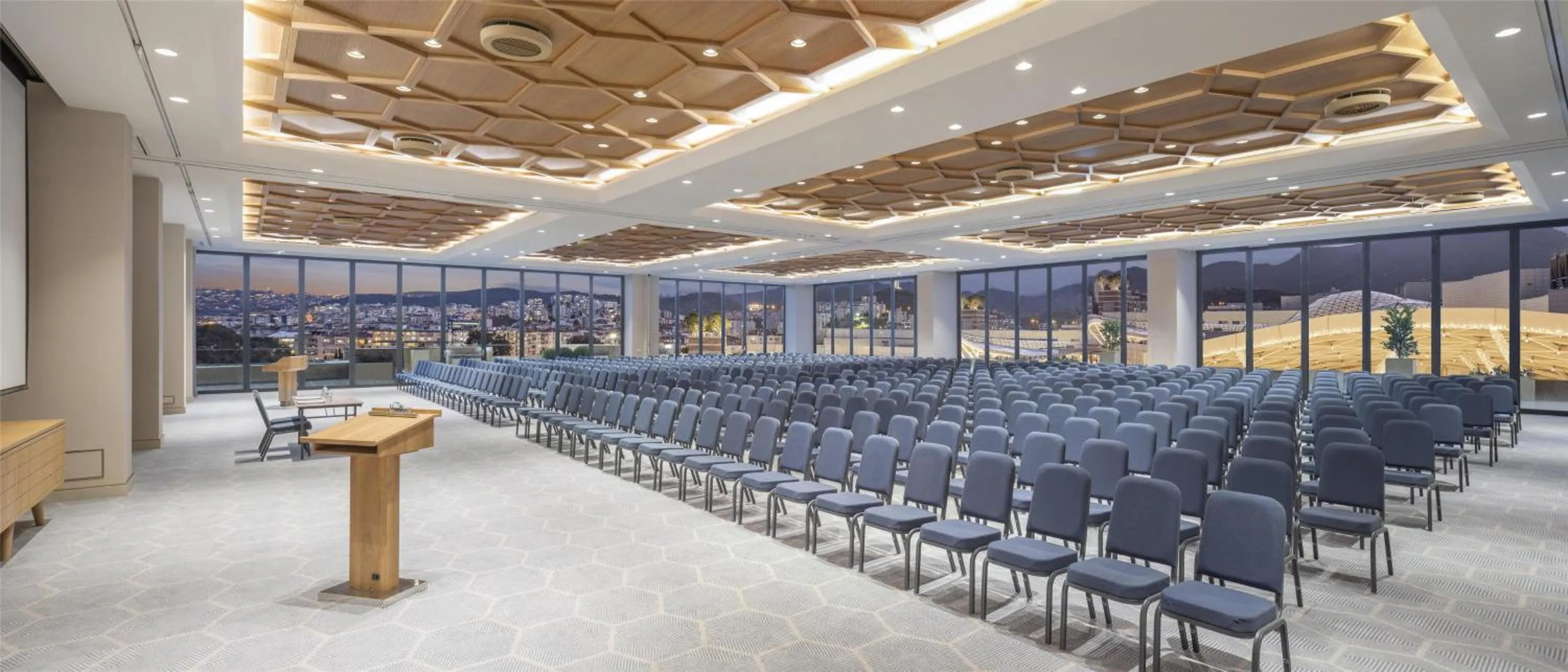 Meeting/conference room in Hyatt Regency Izmir IstinyePark