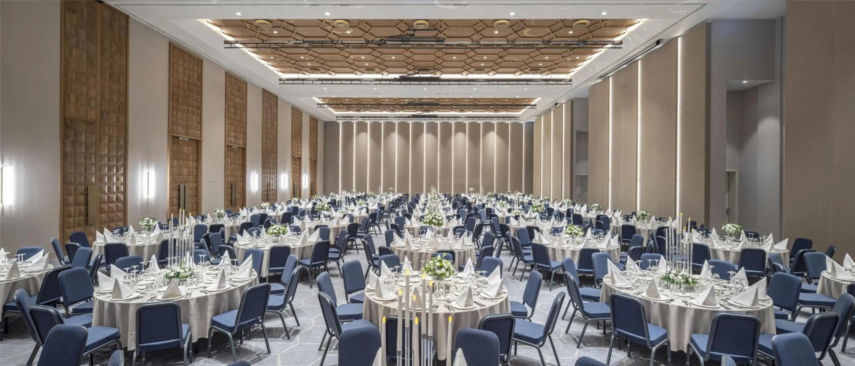 Lobby or reception in Hyatt Regency Izmir IstinyePark