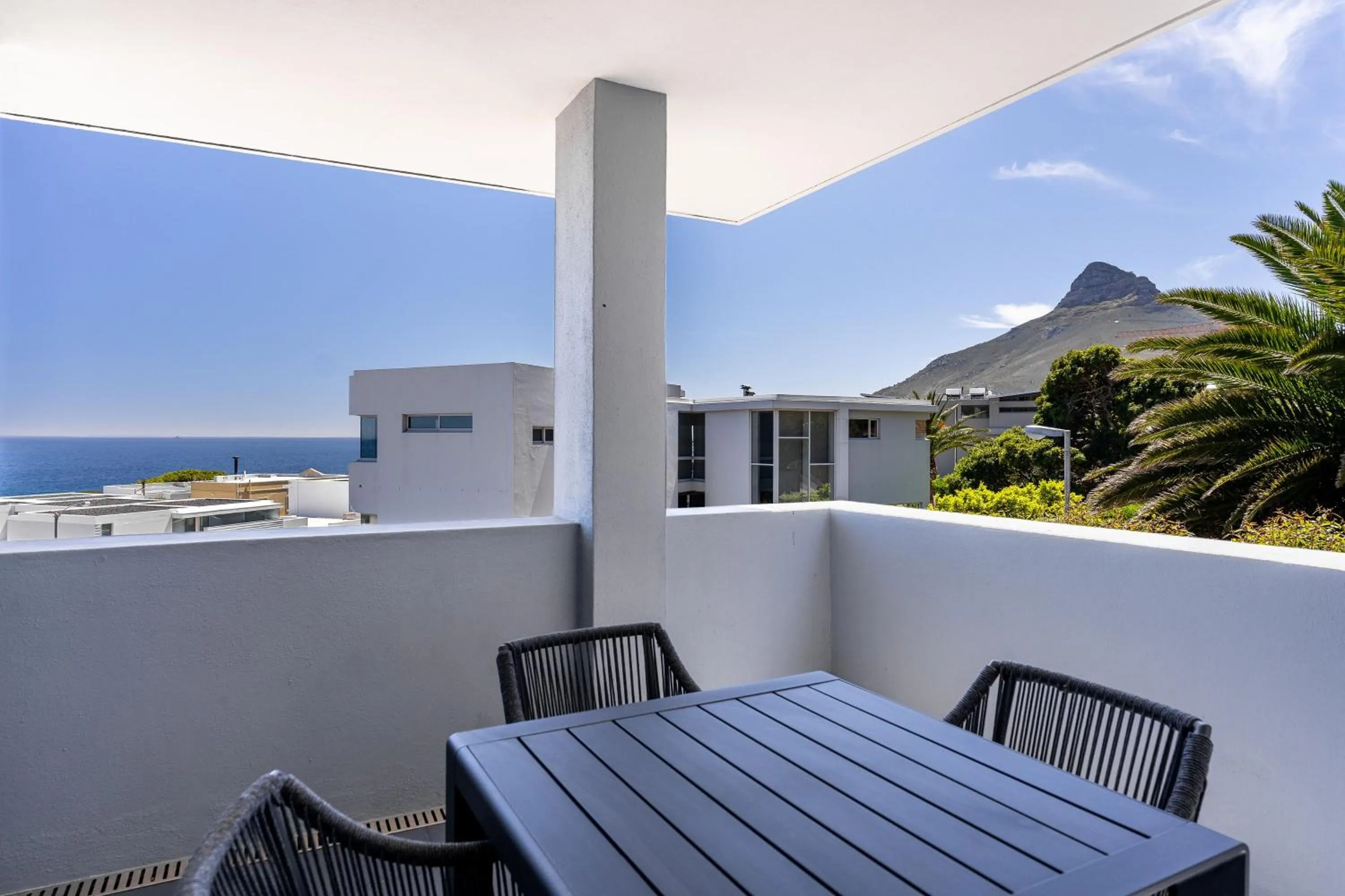 Montanha Villa - Camps Bay