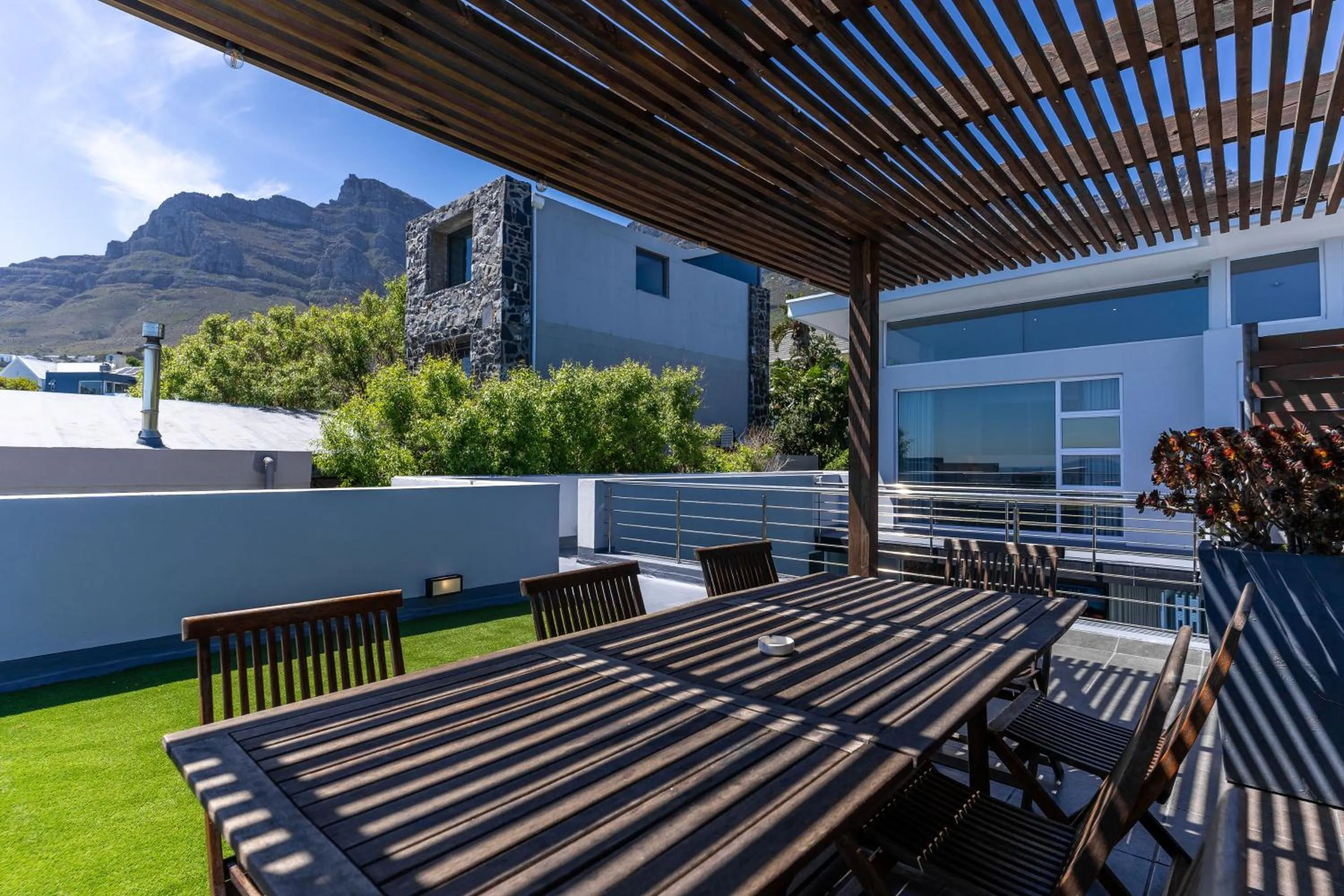 Montanha Villa - Camps Bay