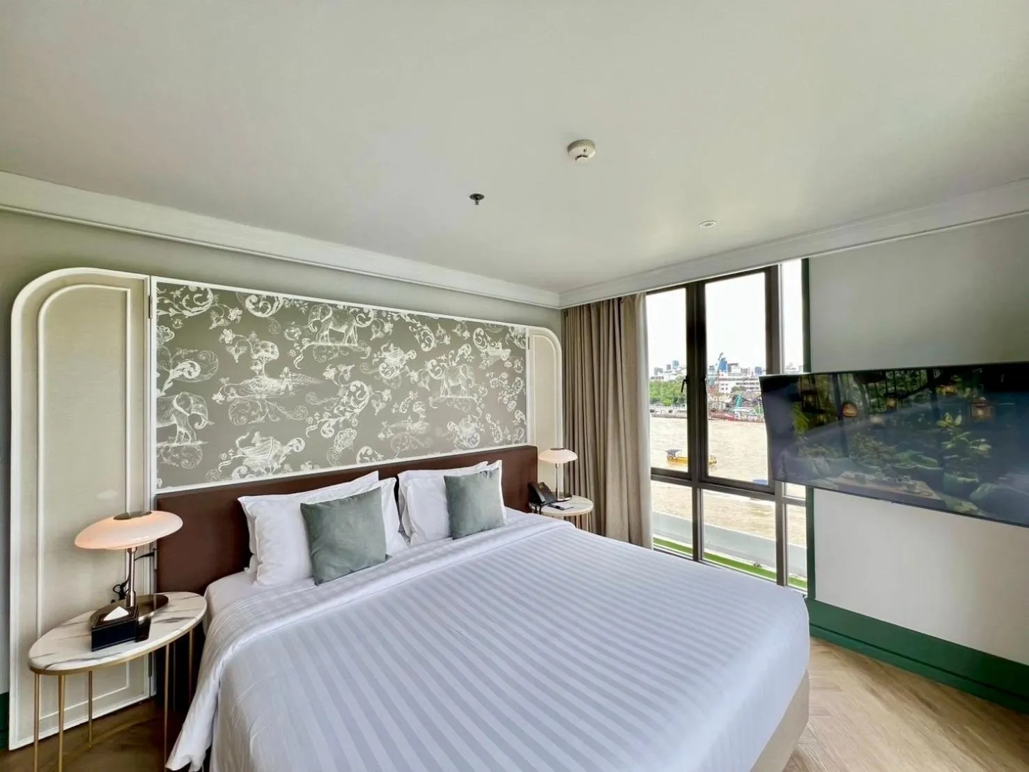 Bed in The Quarter Chaophraya by UHG