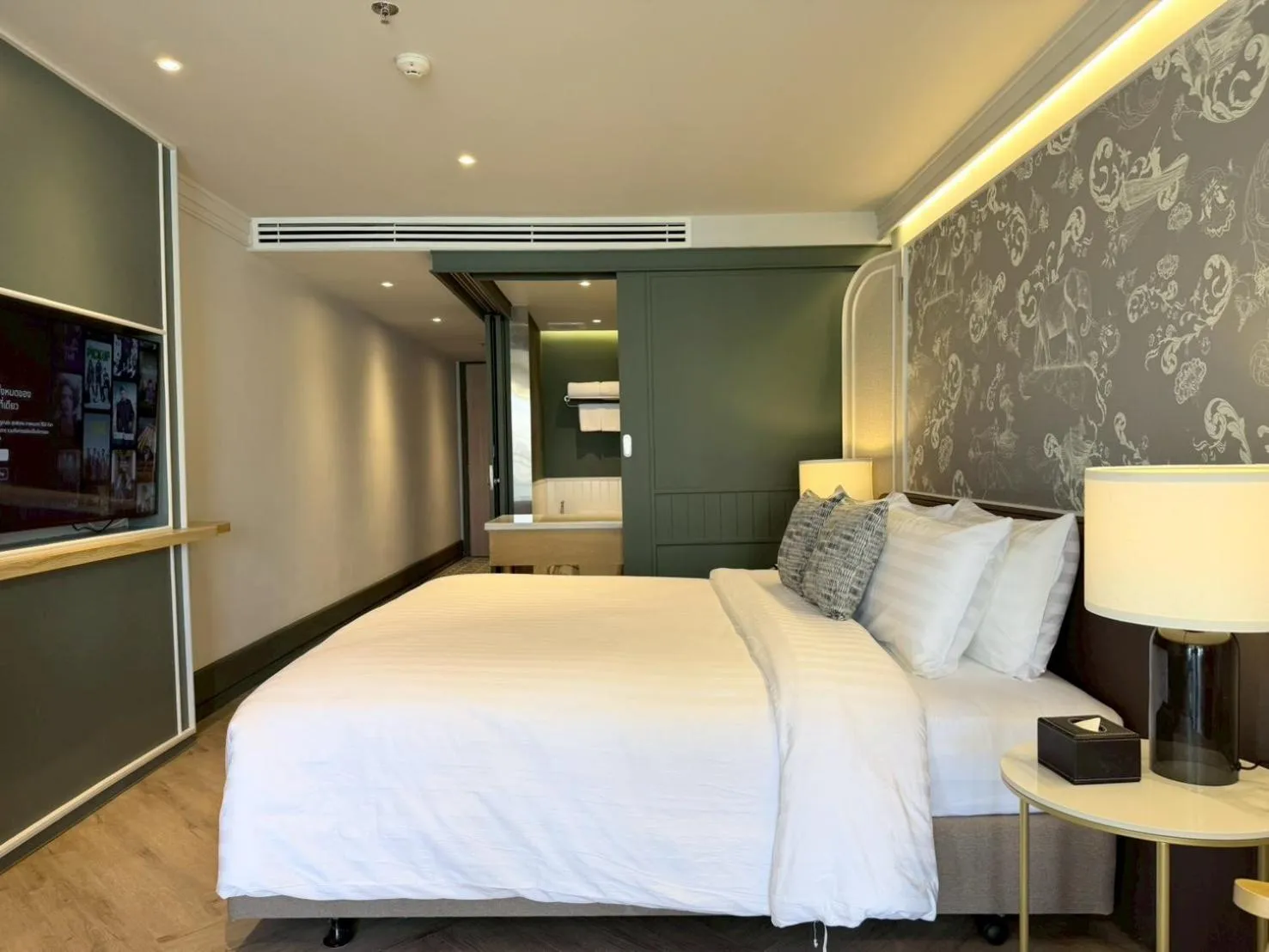 Bed in The Quarter Chaophraya by UHG