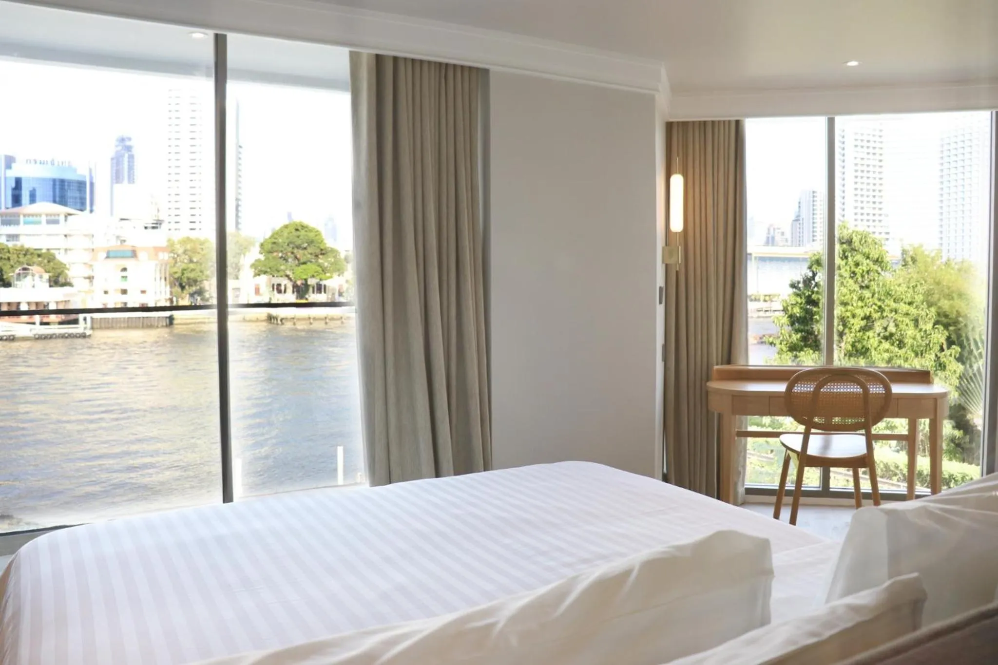 Bed in The Quarter Chaophraya by UHG