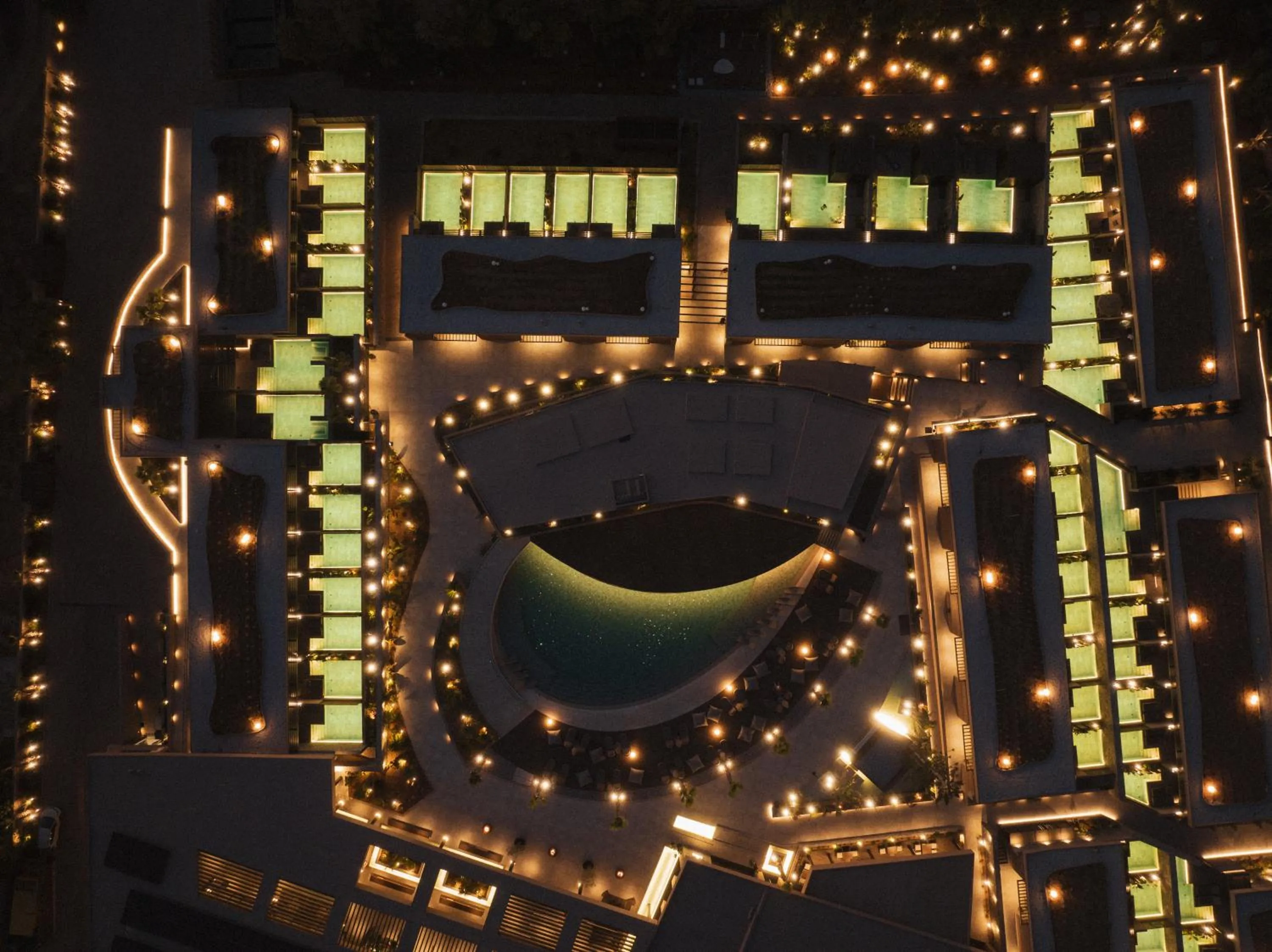 Bird's eye view in Pnoe Breathing Life - Adults Only