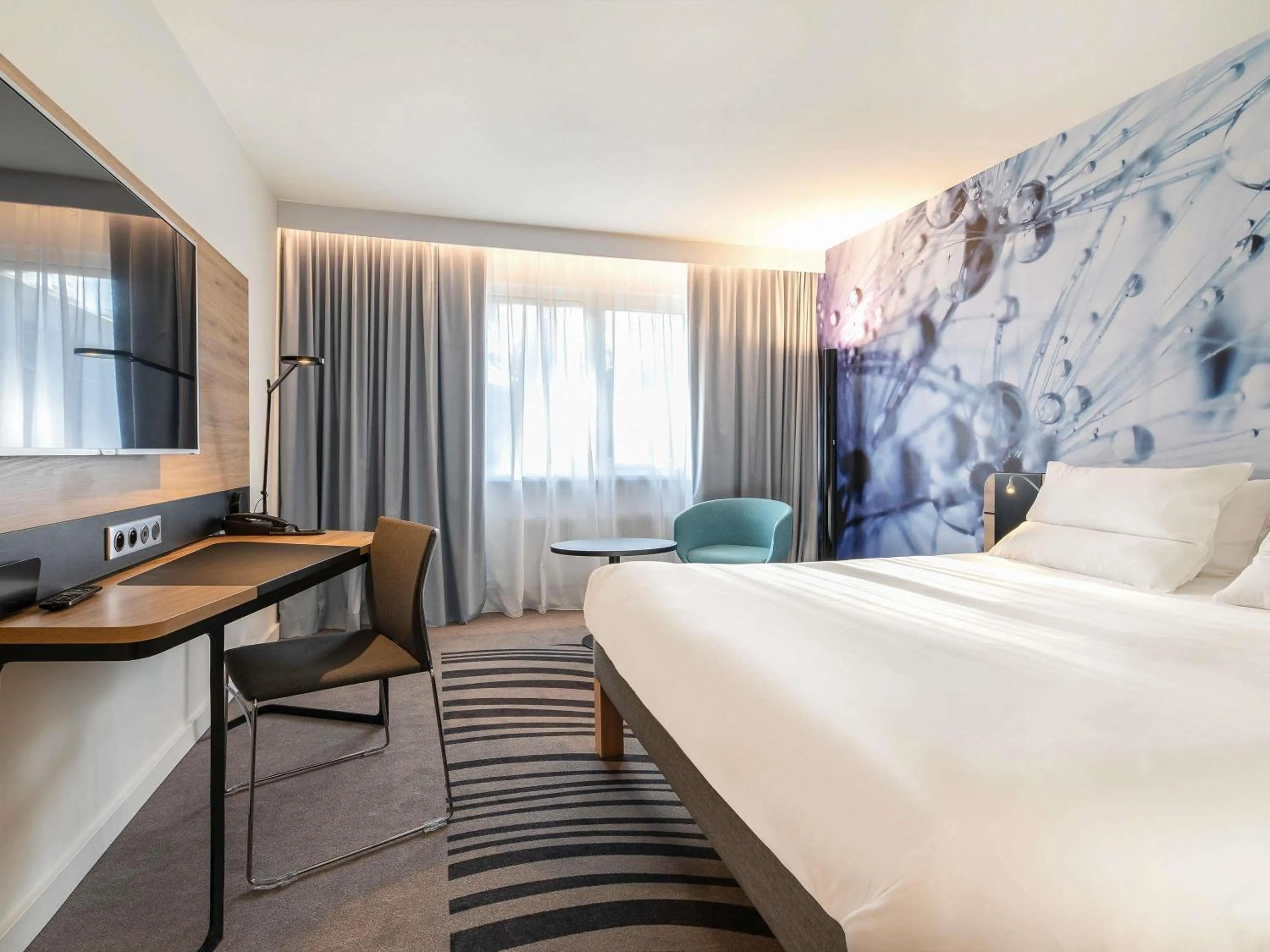 Bedroom, Bed in Novotel Wrocław City