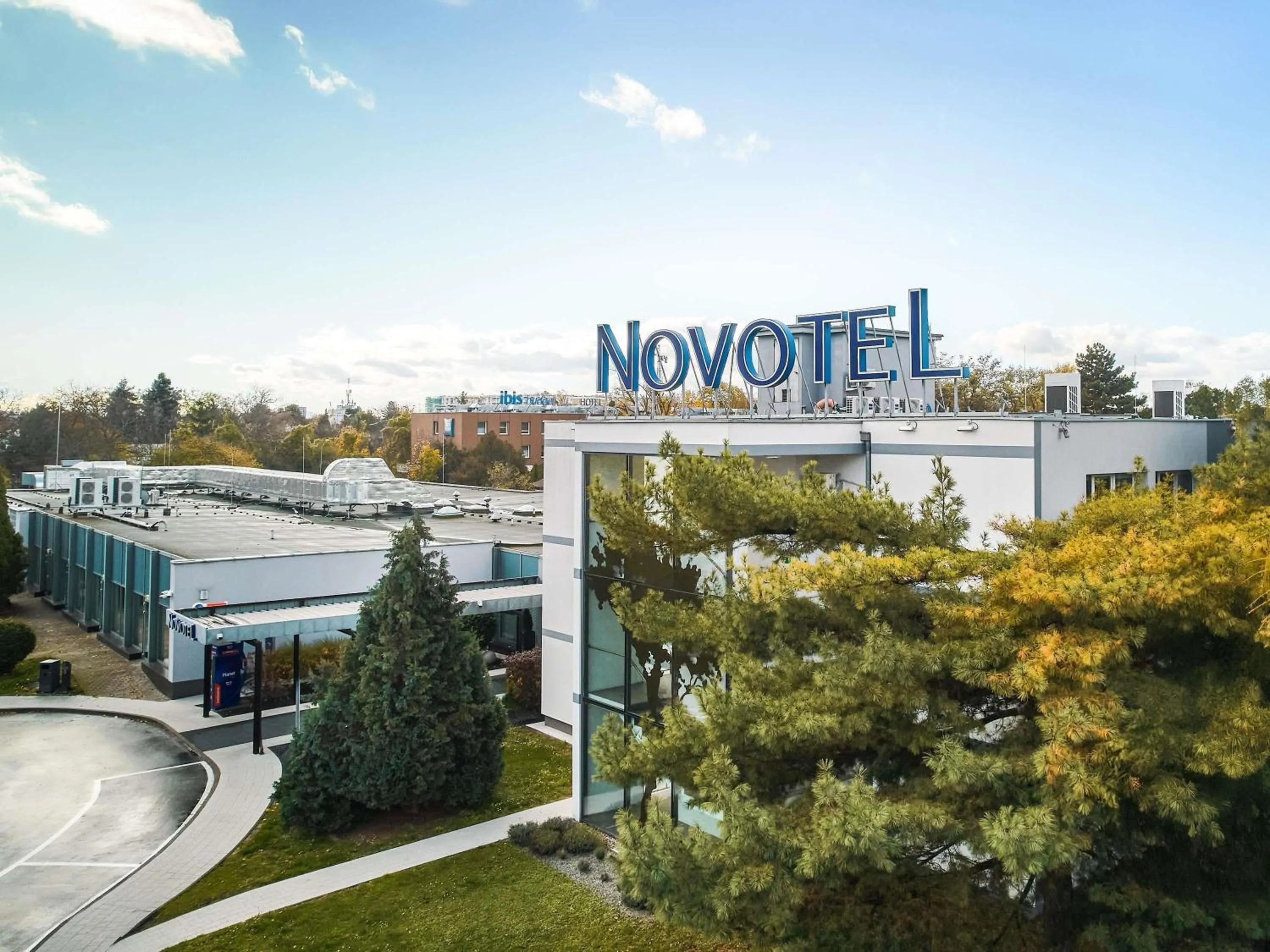 Property building in Novotel Wrocław City