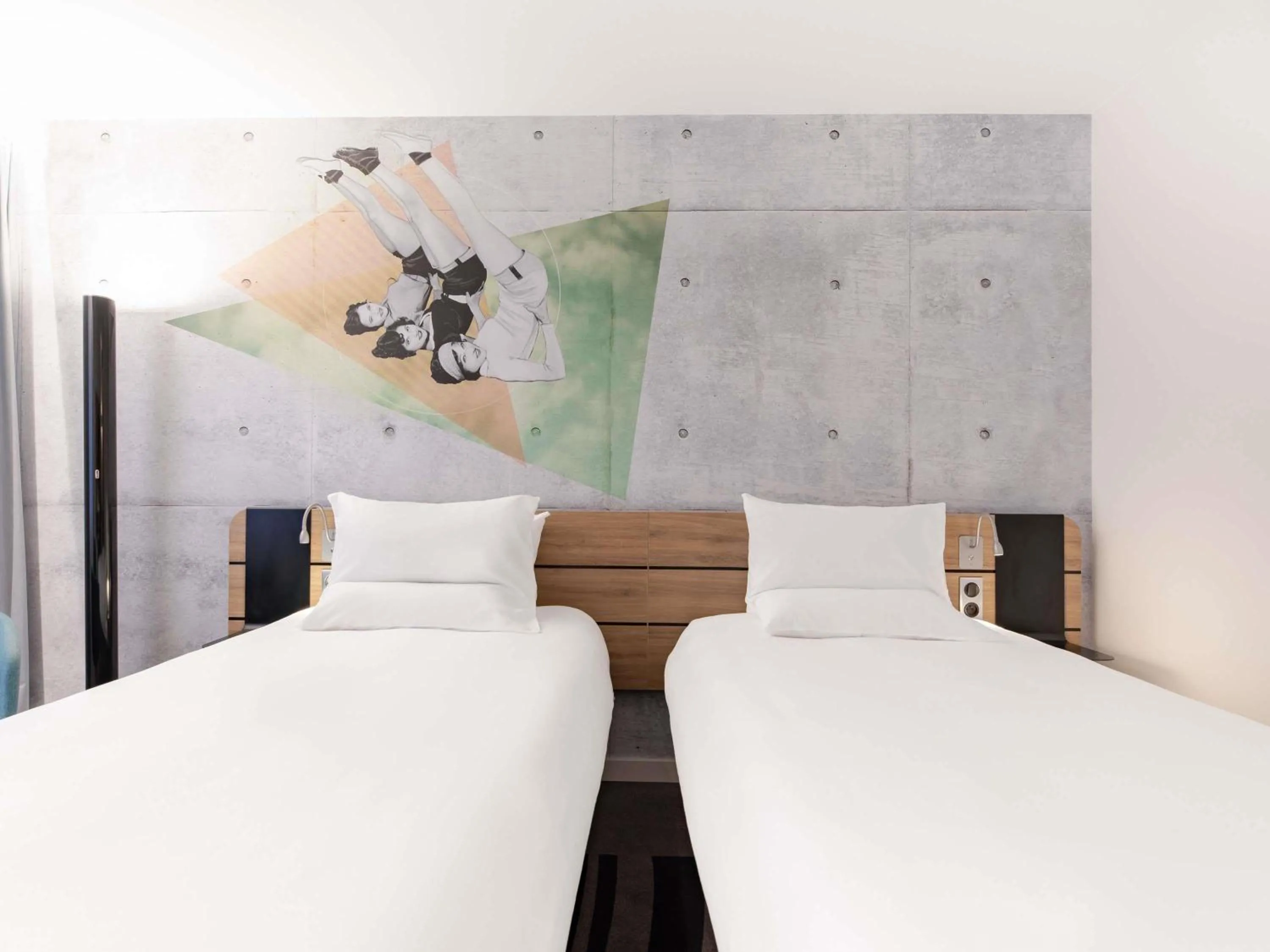 Bedroom, Bed in Novotel Wrocław City