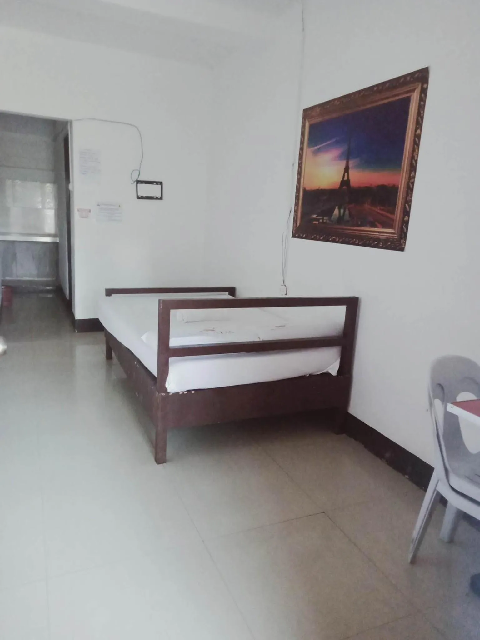 Bed in WJV INN Marigondon