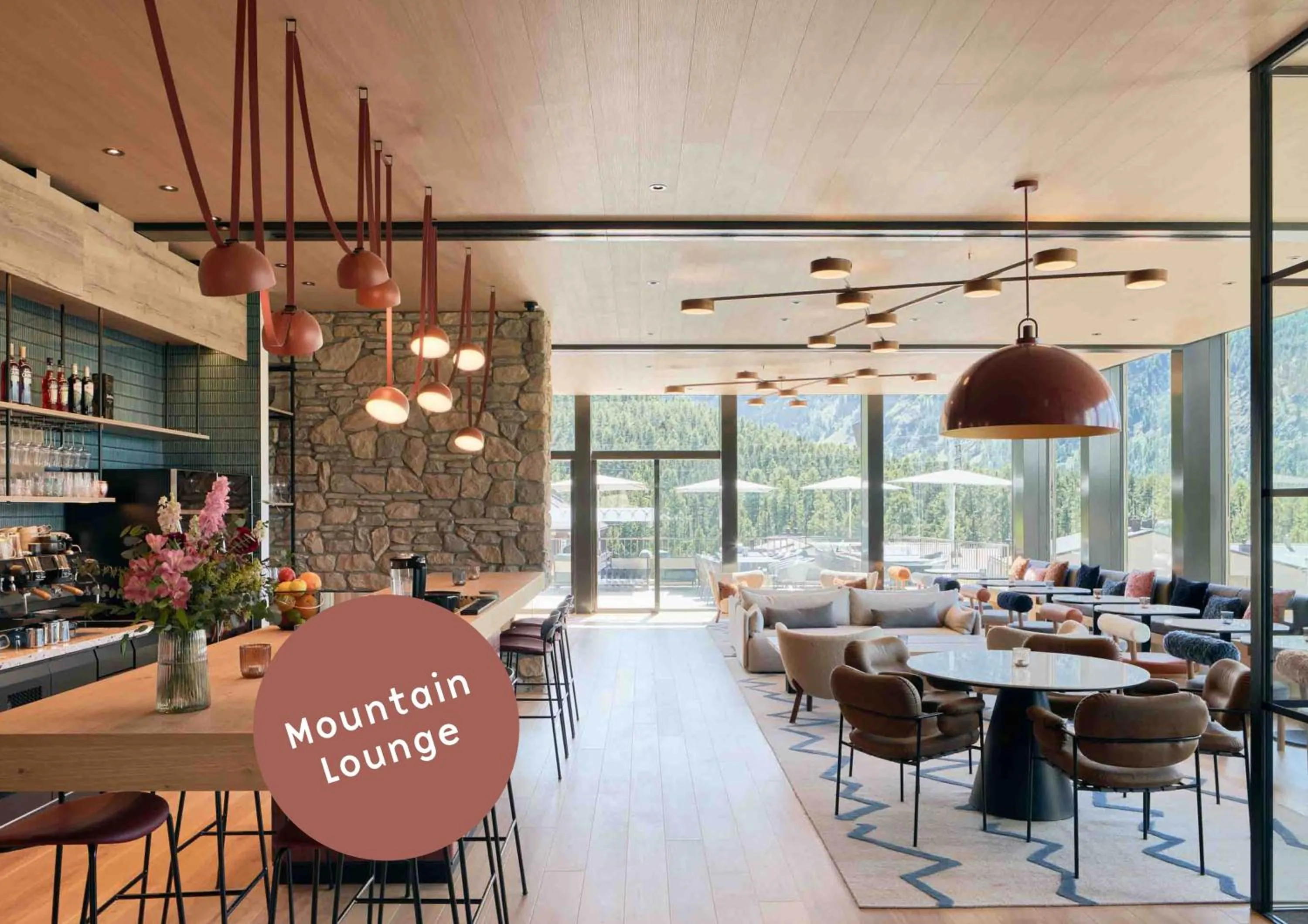 Lounge or bar in Sunstar Pontresina