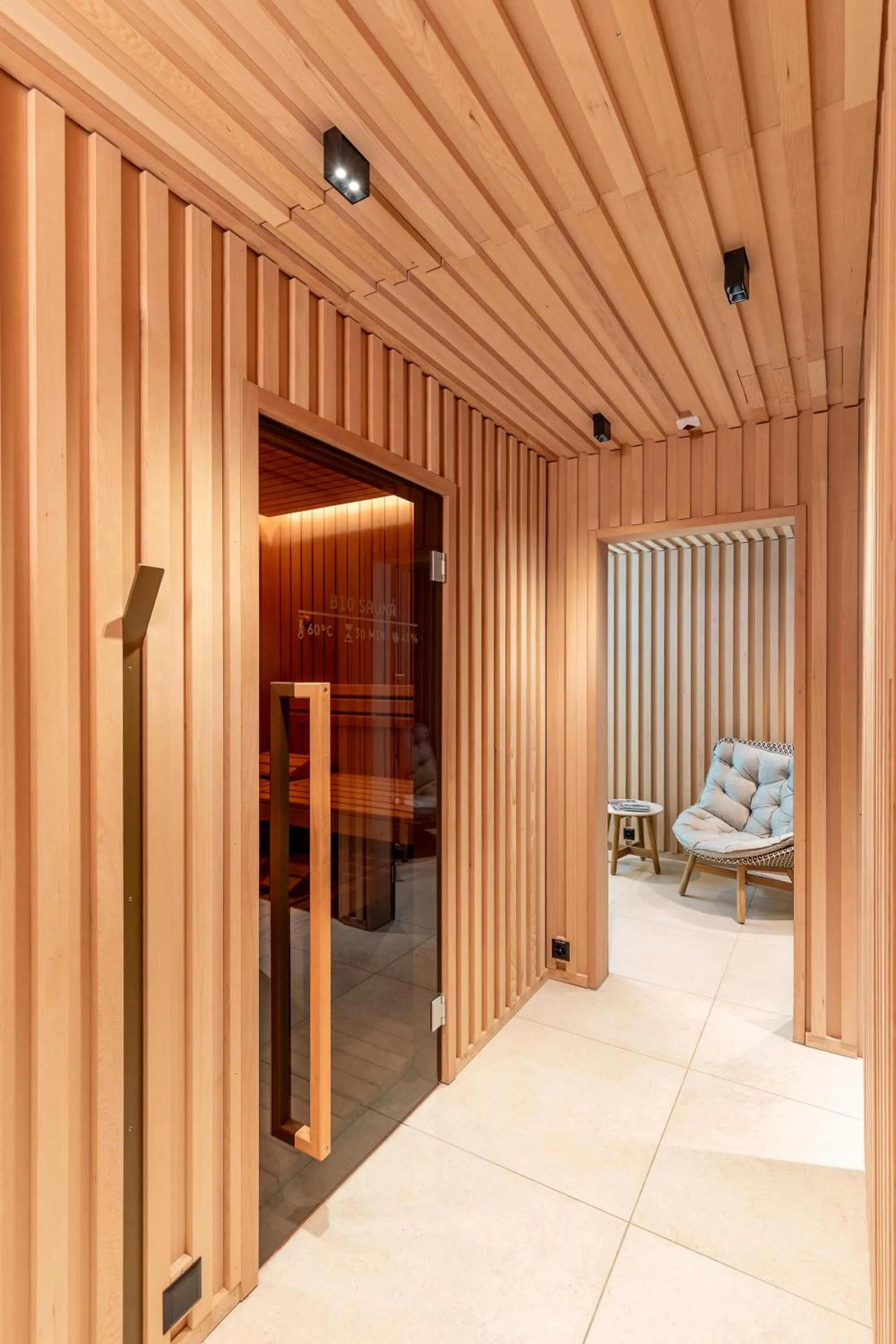 Spa and wellness centre/facilities, Bed in Sunstar Pontresina